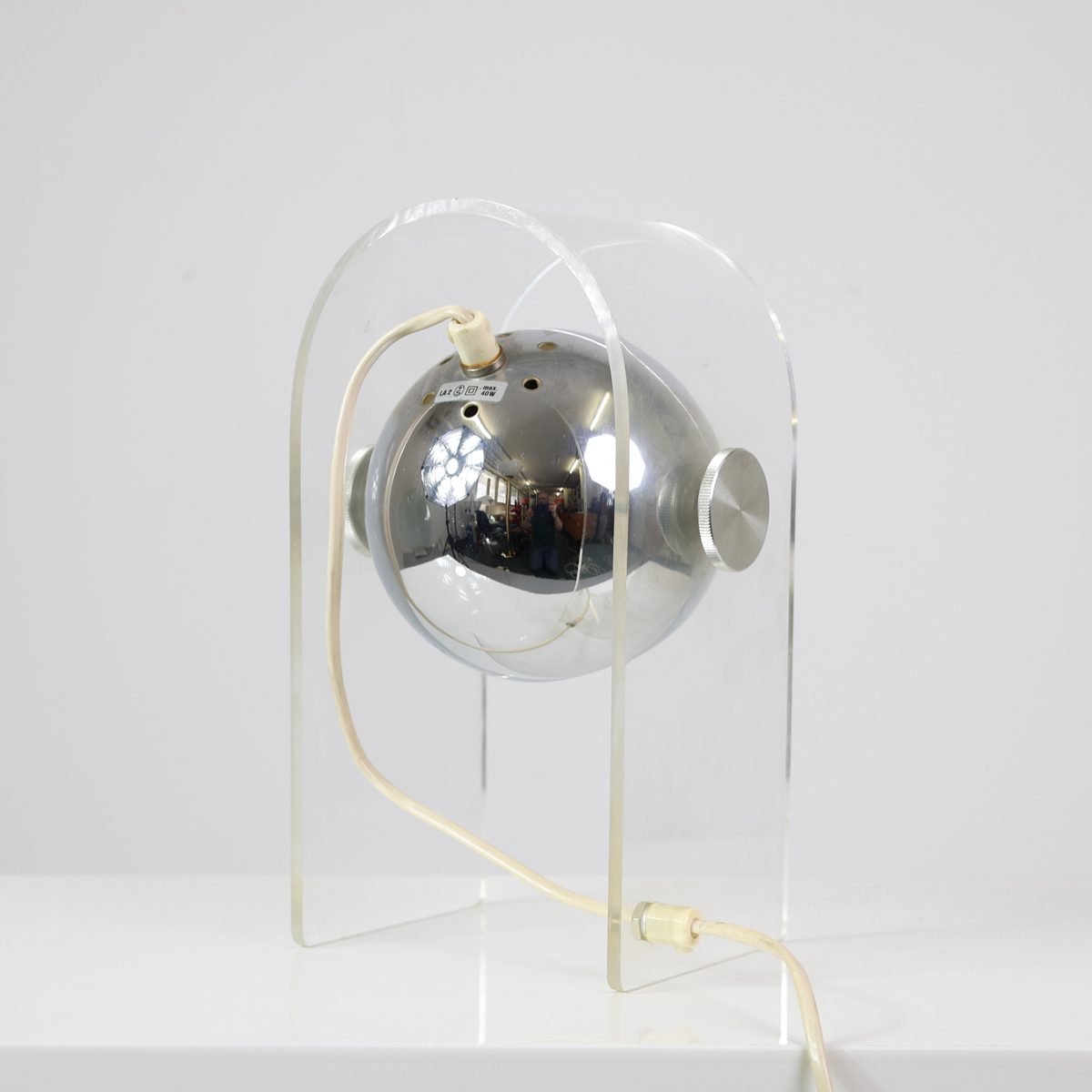 Lampe boule spot vintage Space Age plexiglass et métal – Image 14