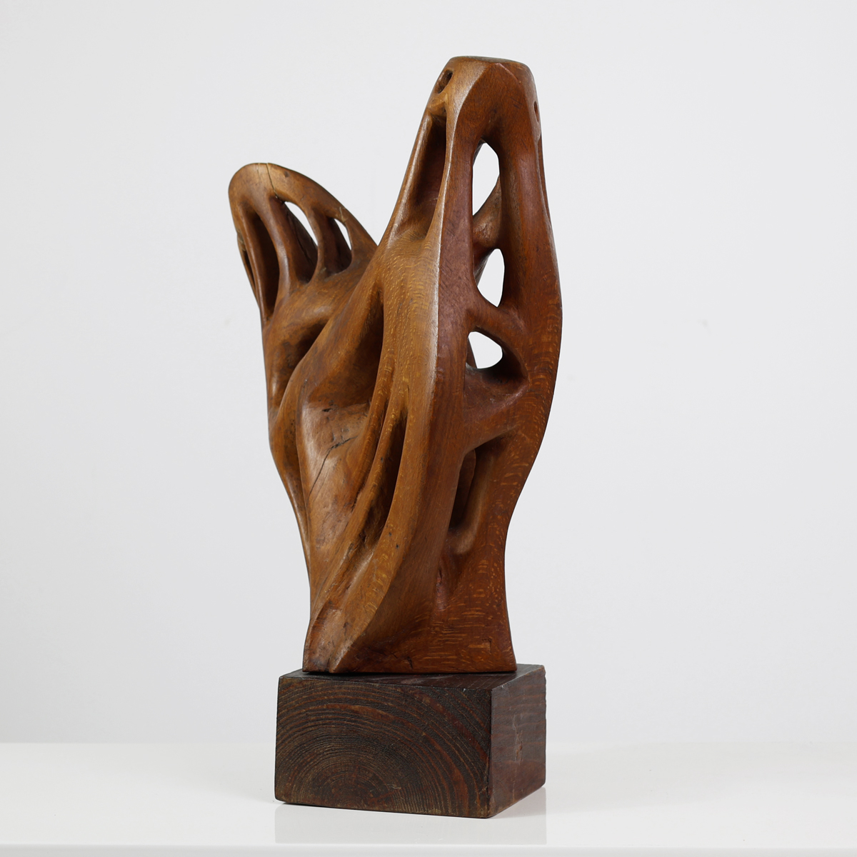 Grand sculpture scandinave abstraite en bois – Image 7