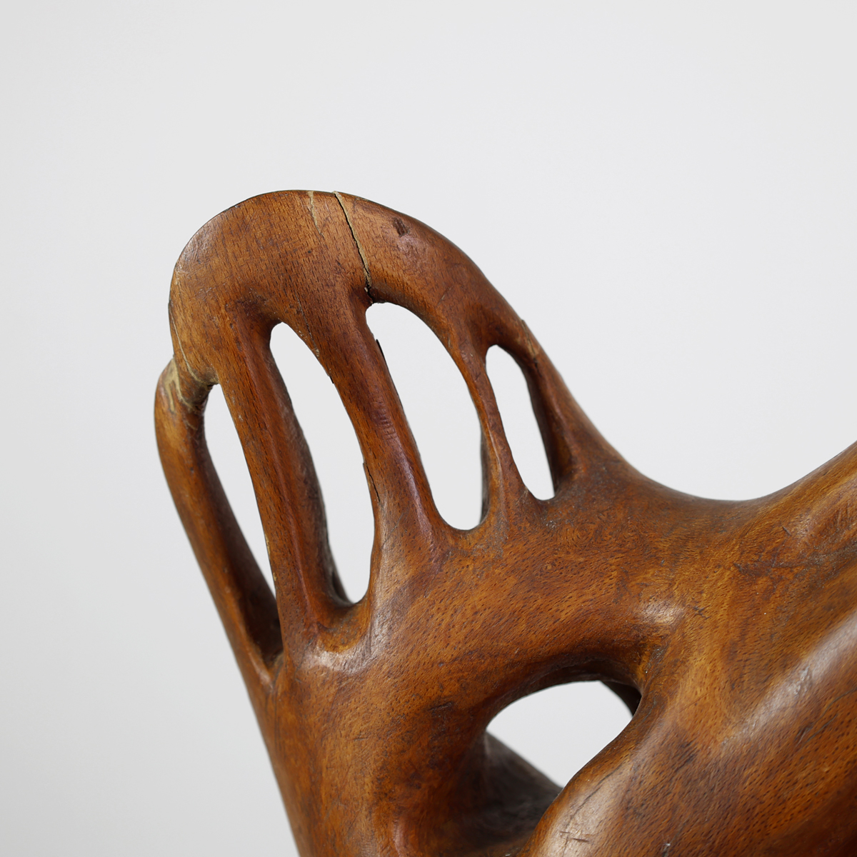 Grand sculpture scandinave abstraite en bois – Image 8