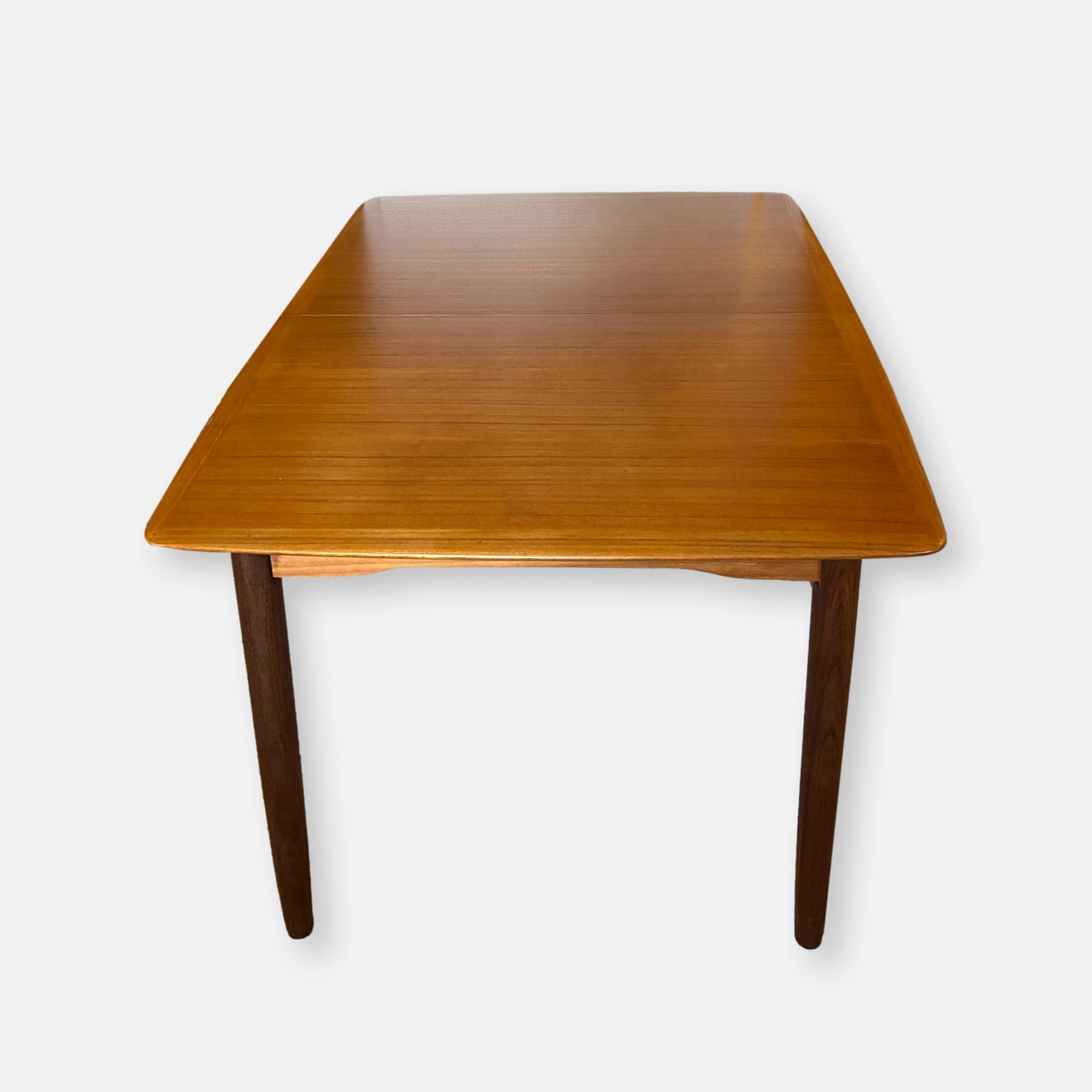 Table à manger en teck avec rallonge