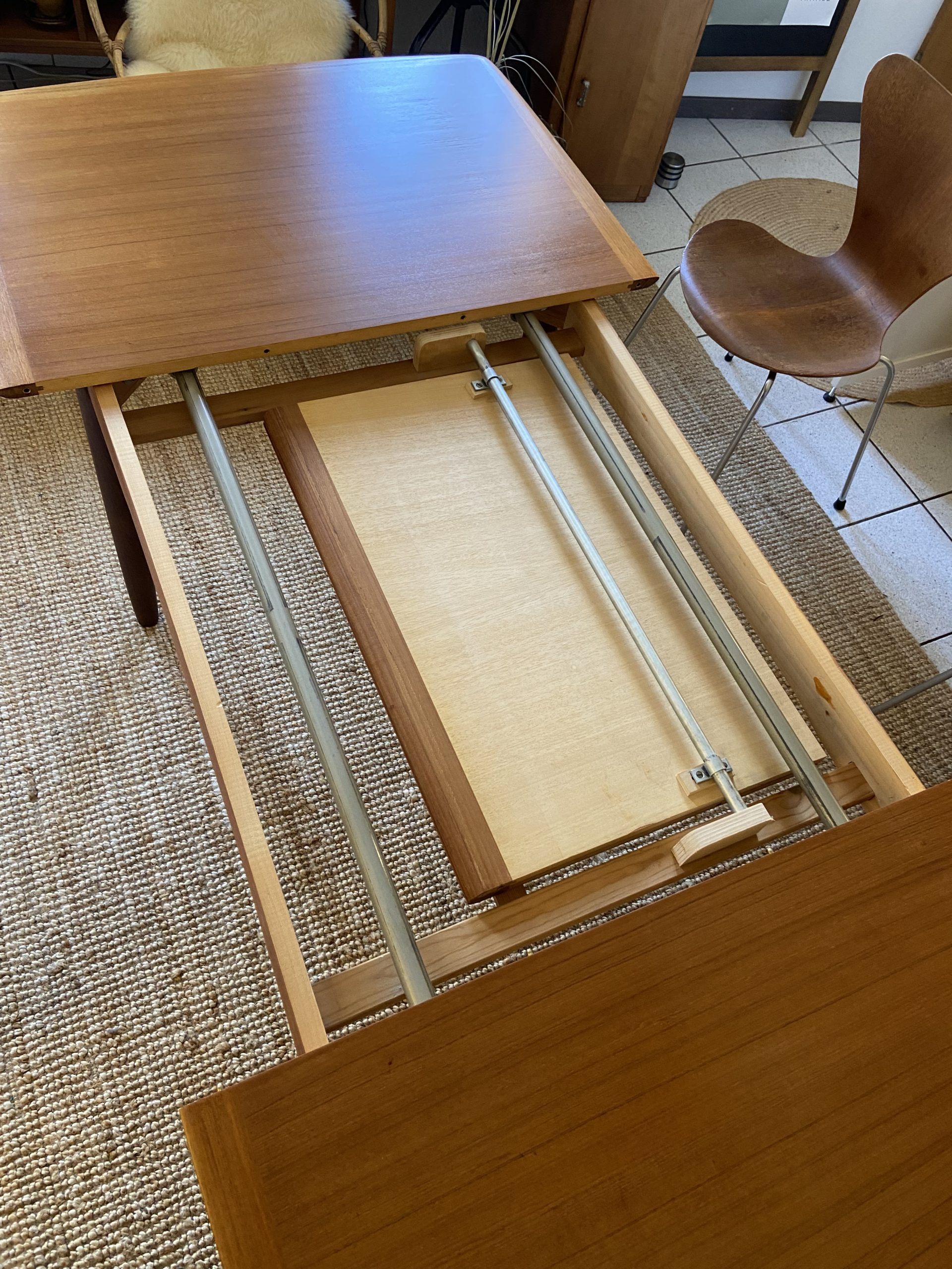 Table à manger en teck avec rallonge – Image 16