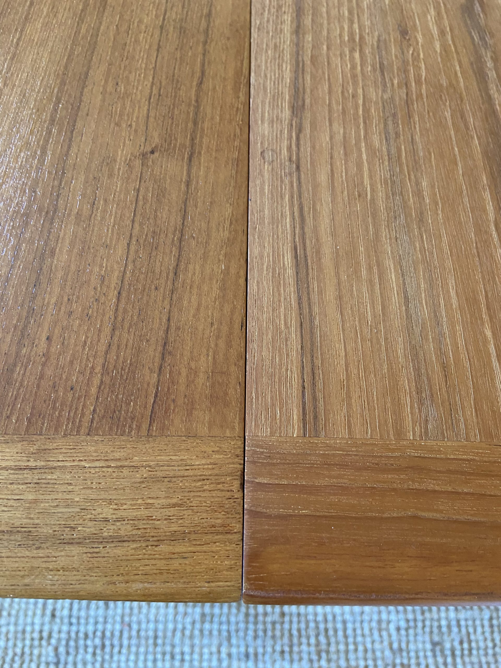 Table à manger en teck avec rallonge – Image 12