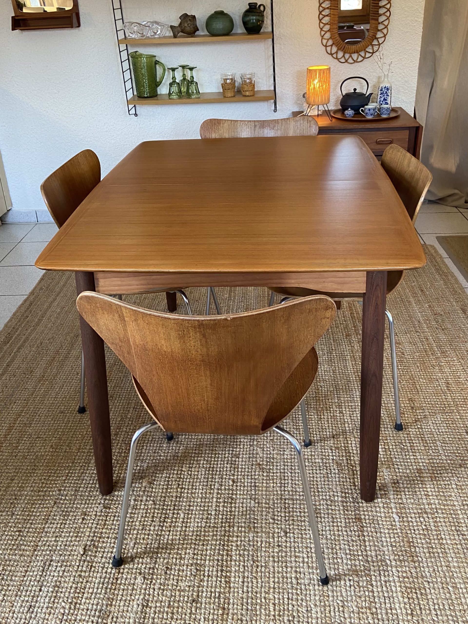 Table à manger en teck avec rallonge – Image 3