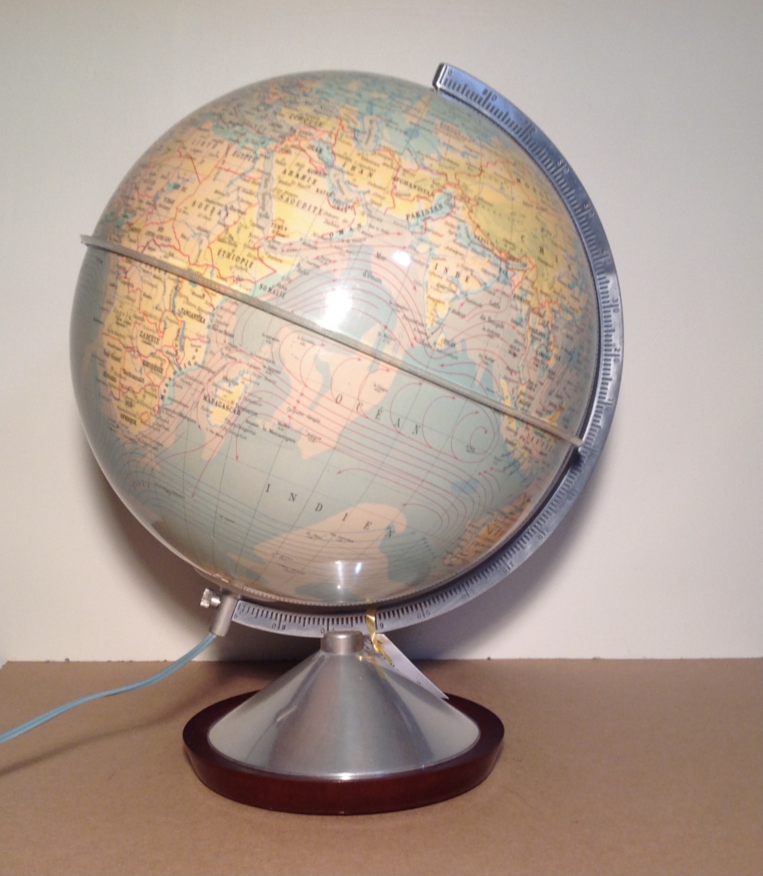 Globe terrestre lumineux - 1965 – Image 3