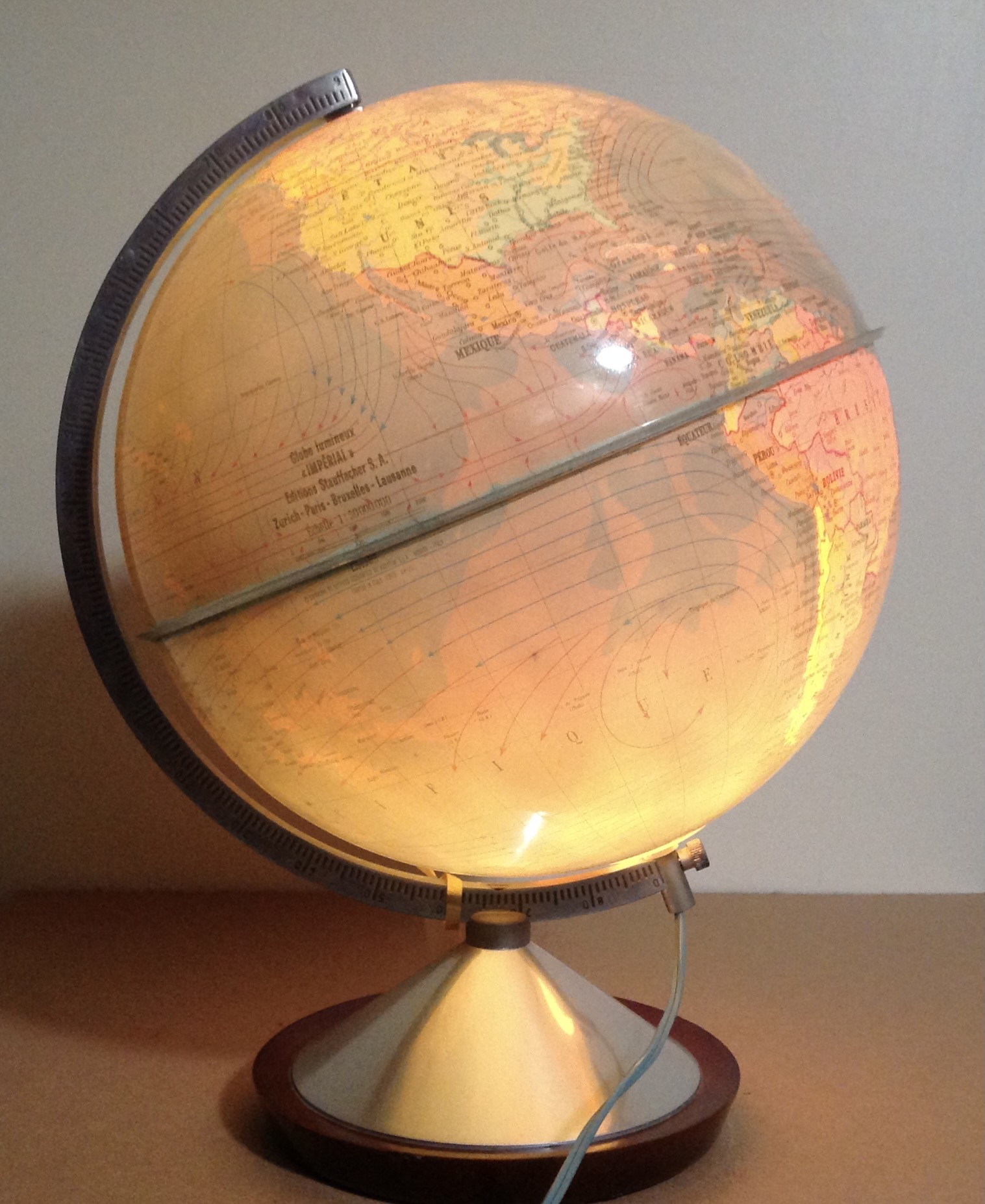 Globe terrestre lumineux - 1965 – Image 2