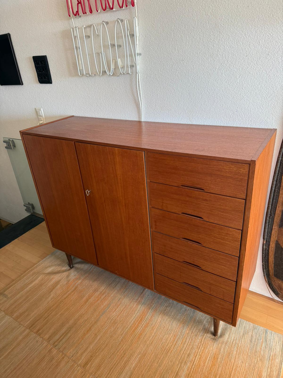 Highboard danois en teck des années 60 – Image 3