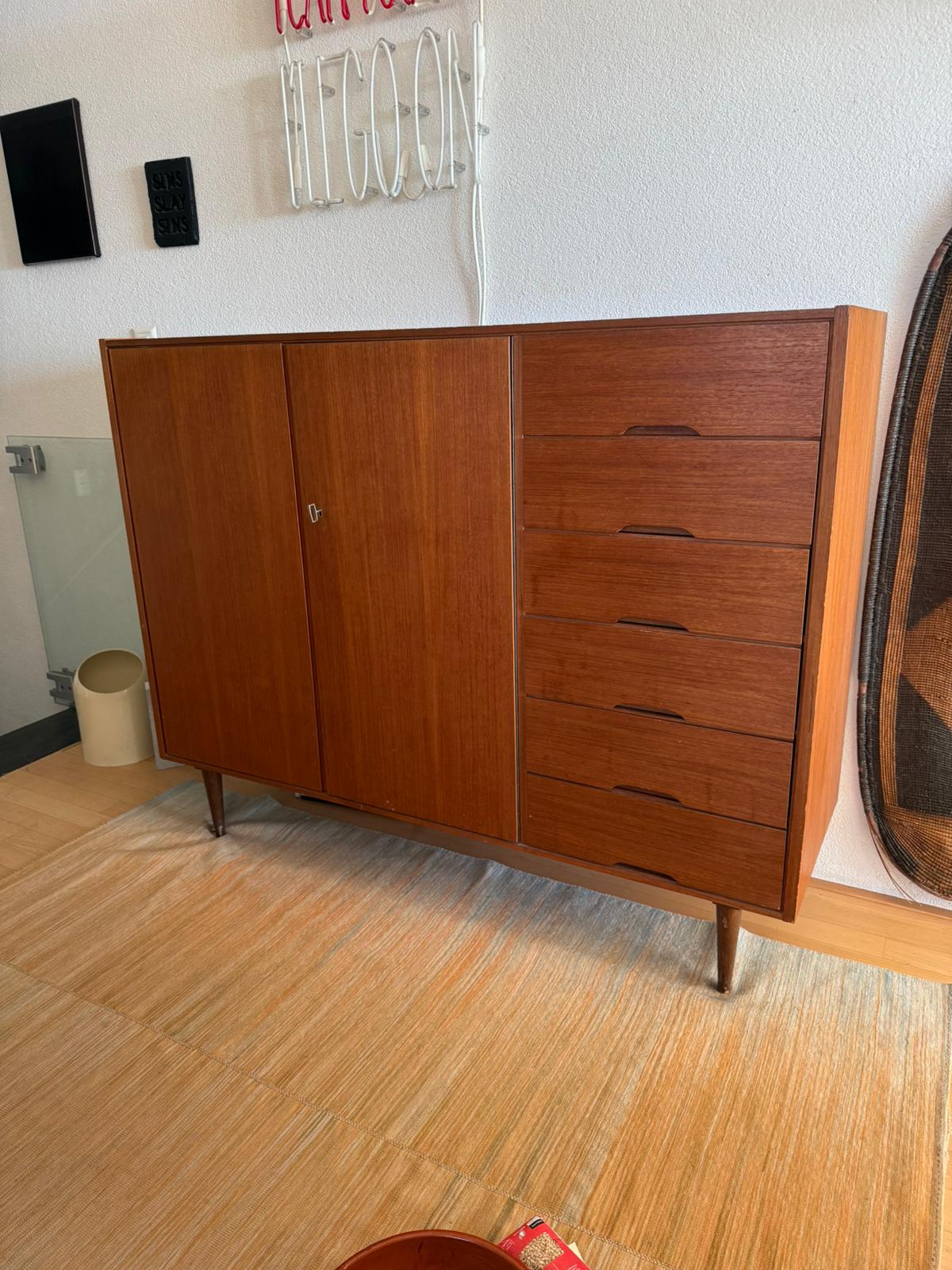 Highboard danois en teck des années 60 – Image 2