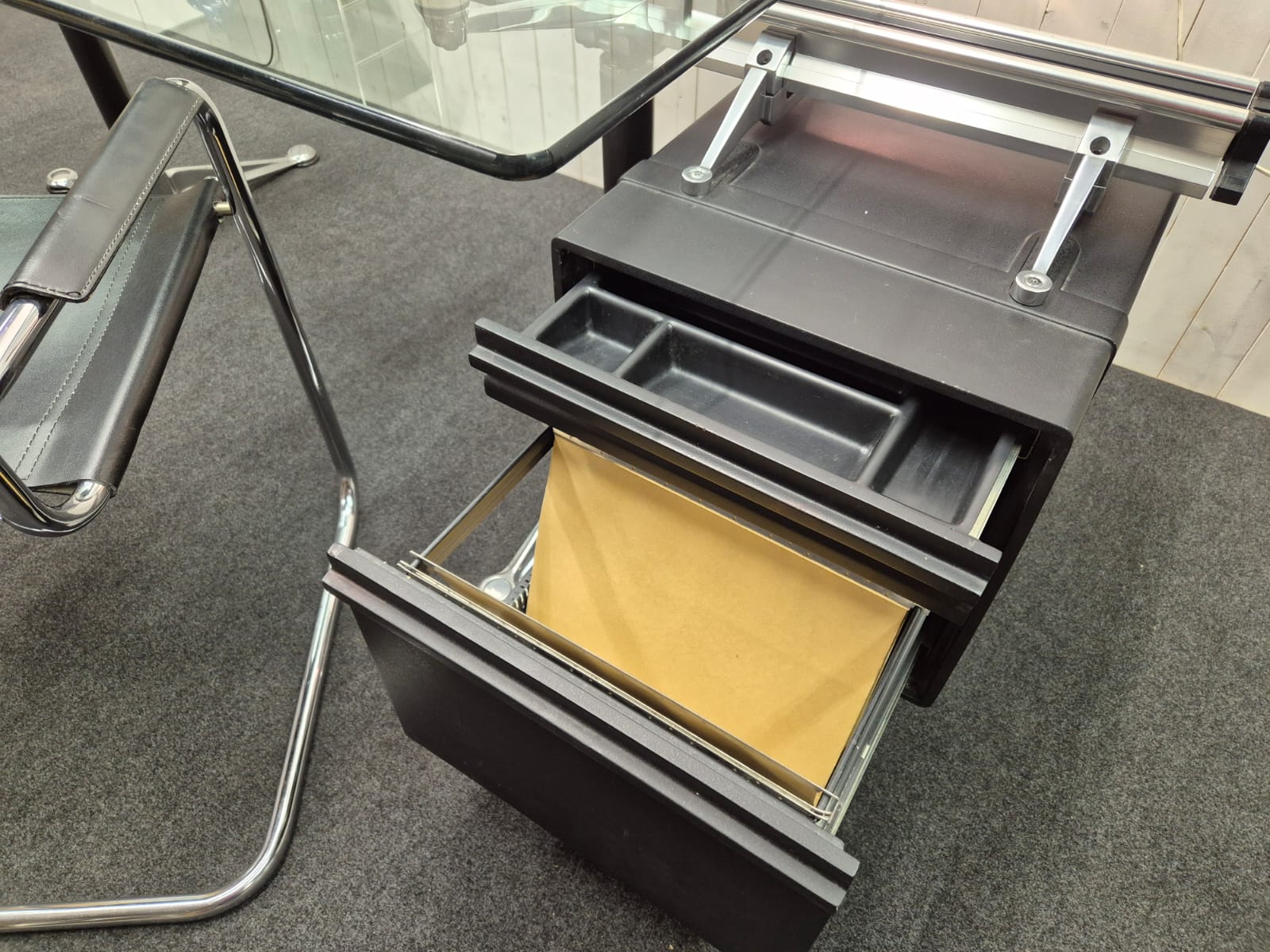 Bureau Herman Miller – Image 8