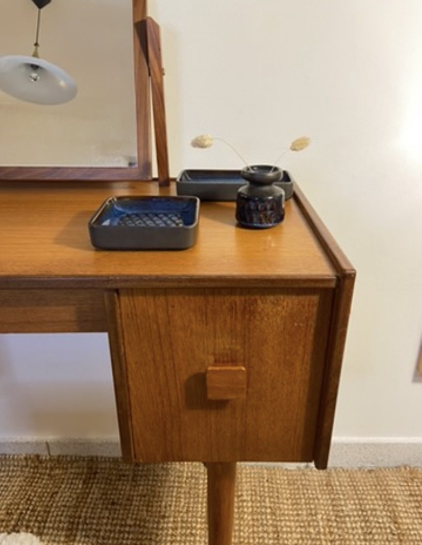 Coiffeuse en teck vintage danoise – Image 3