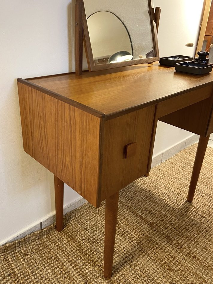 Coiffeuse en teck vintage danoise – Image 4