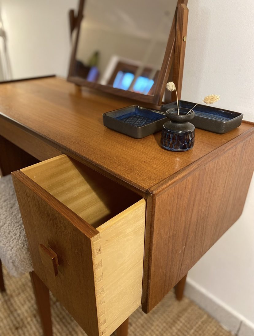 Coiffeuse en teck vintage danoise – Image 10