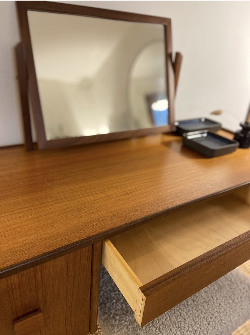 Coiffeuse en teck vintage danoise – Image 13