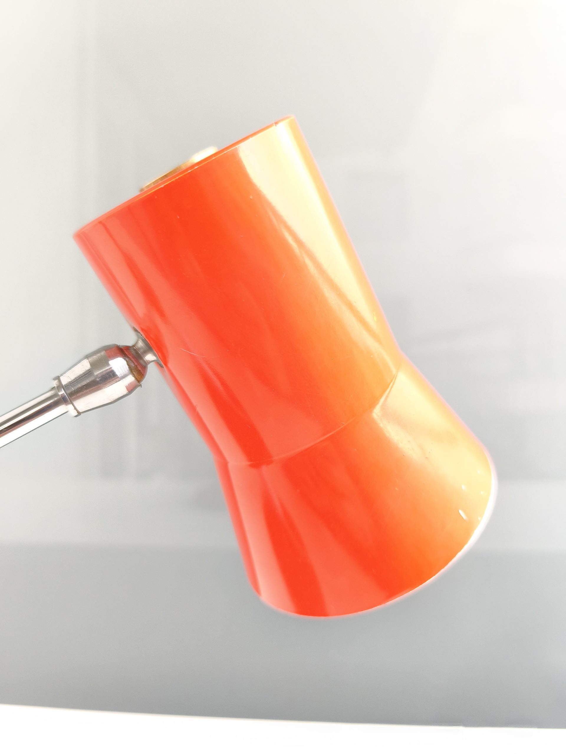 Lampe de table rouge – Image 13