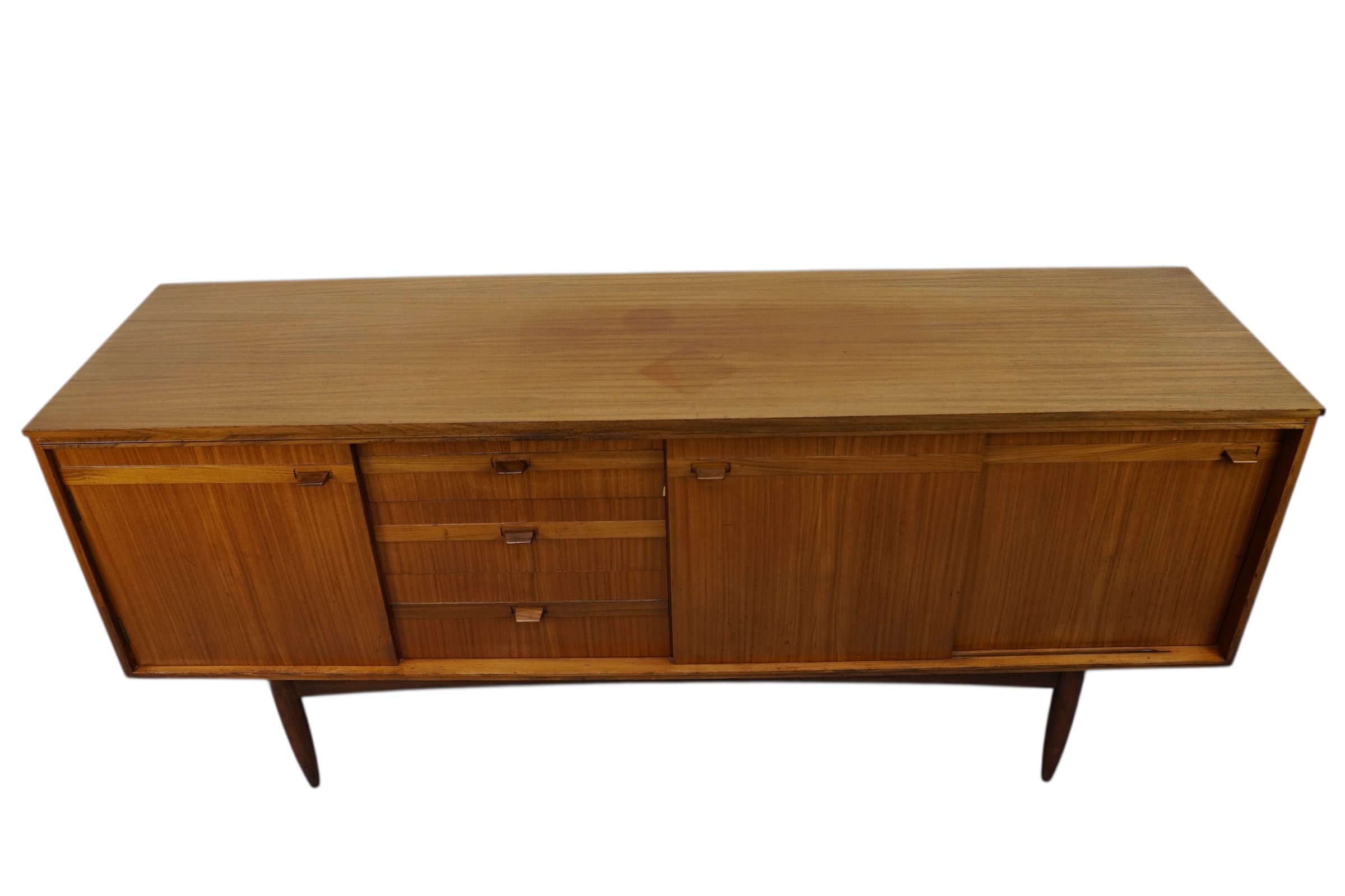 Enfilade Edenfield par Arthur Edward, White & Newton – Image 3