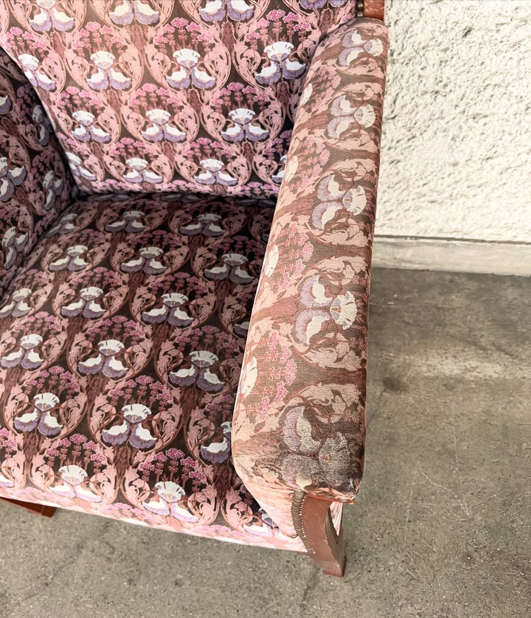 Fauteuil anglais en acajou avec tissus Morris – Bild 6