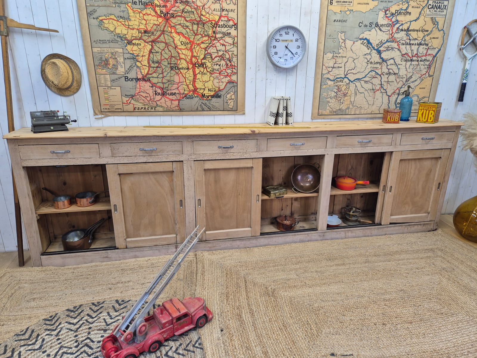 Ancien comptoir d'école – Image 10