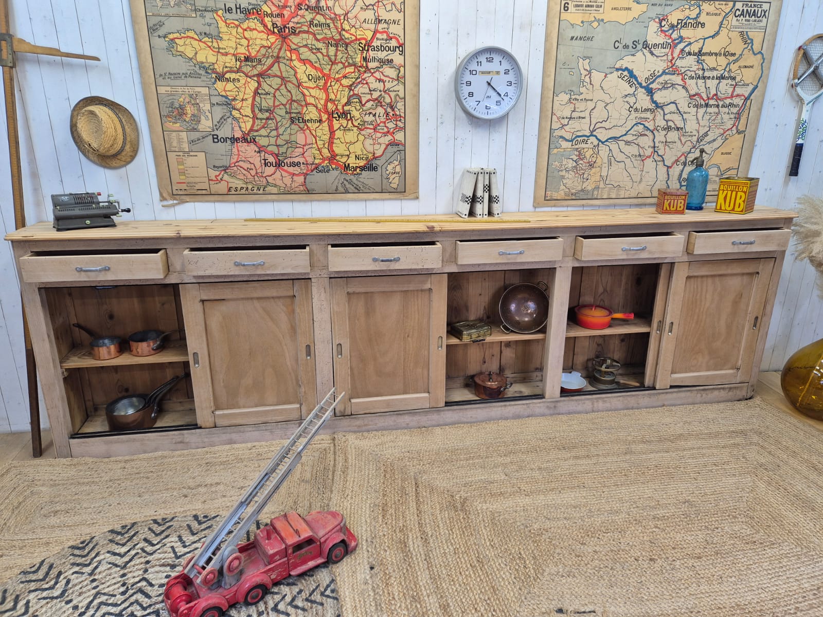 Ancien comptoir d'école – Image 6