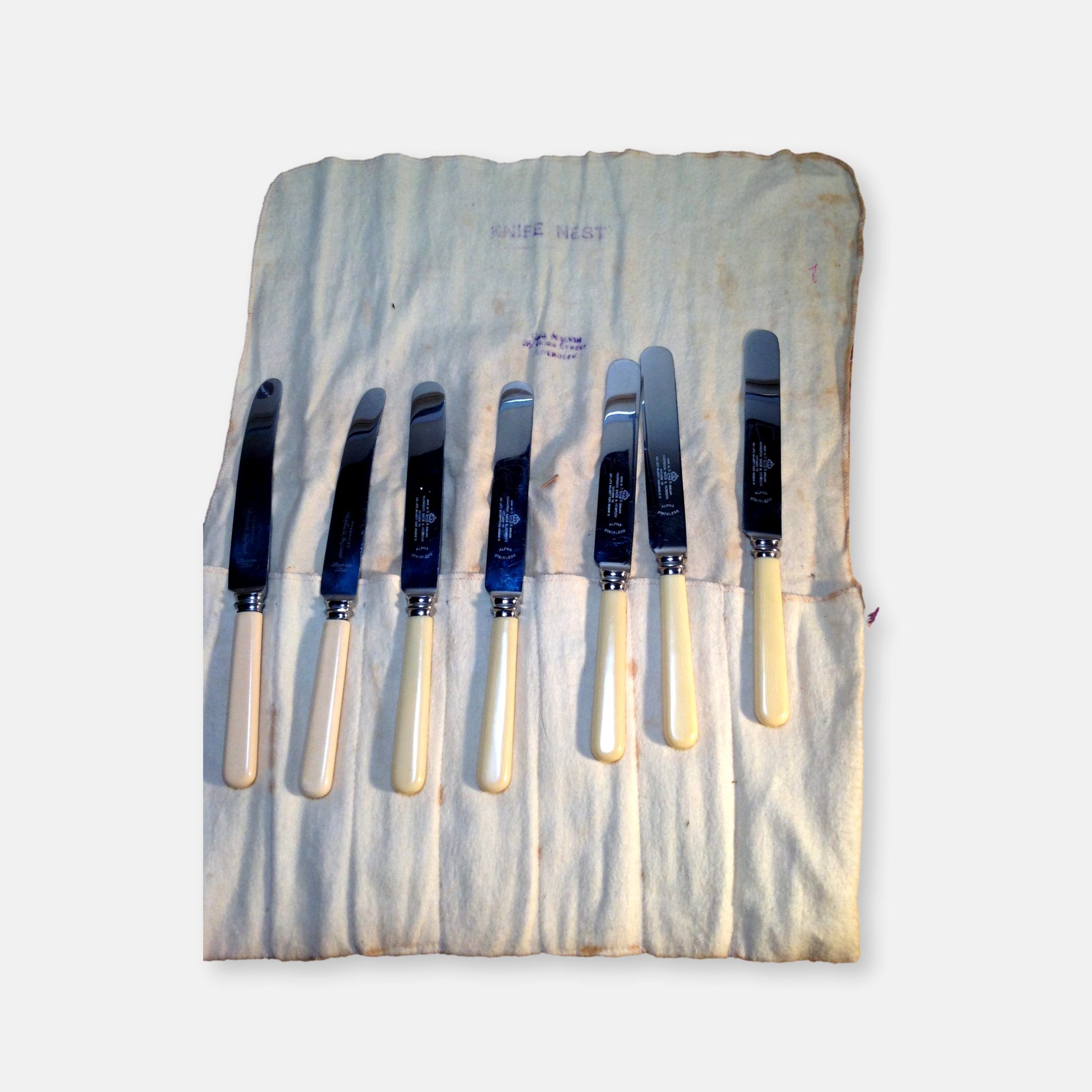 Couteaux Harrison Bros and Howson