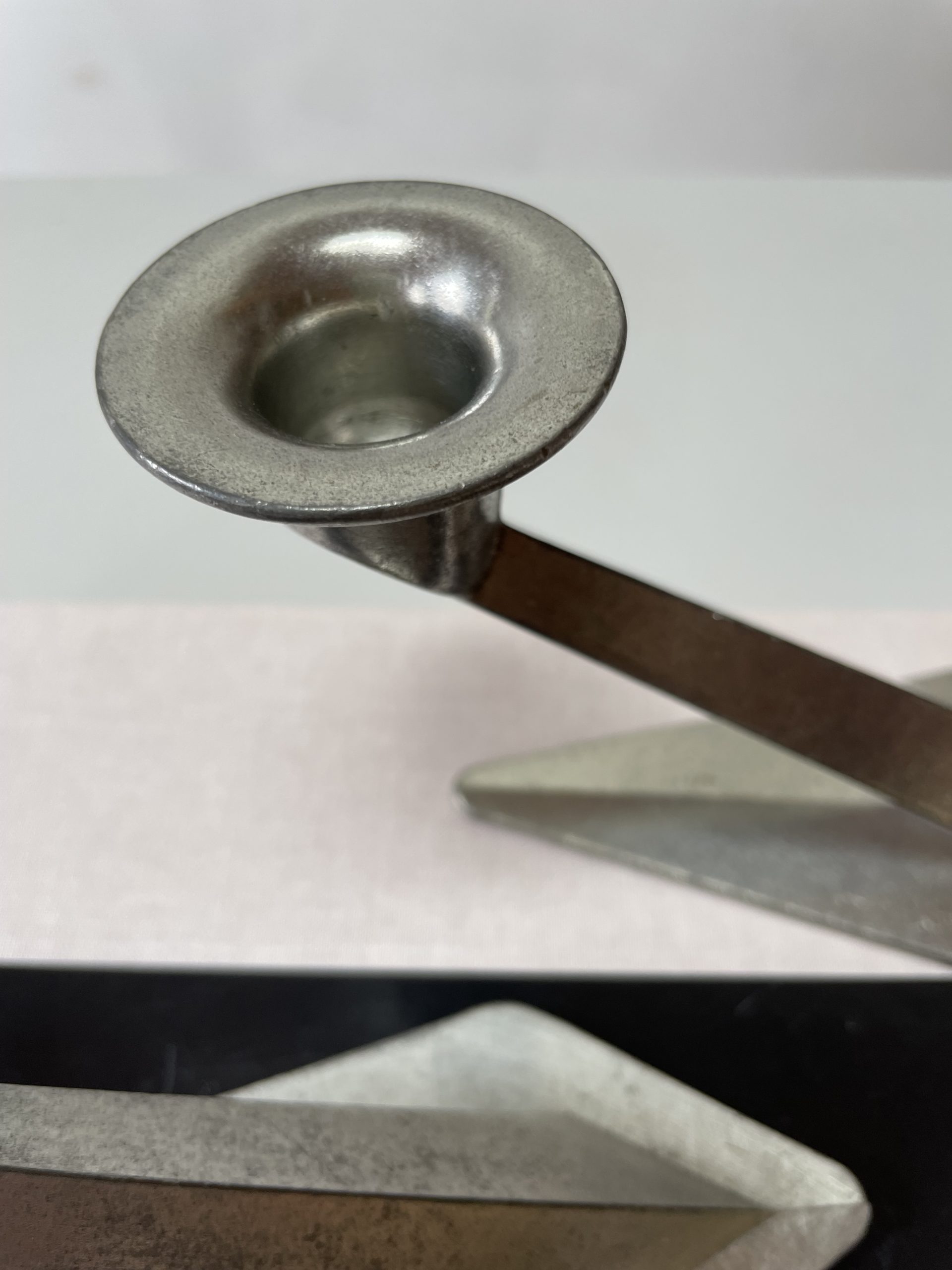 Bougeoirs zoomorphes en étain Neeser 1950 – Image 8