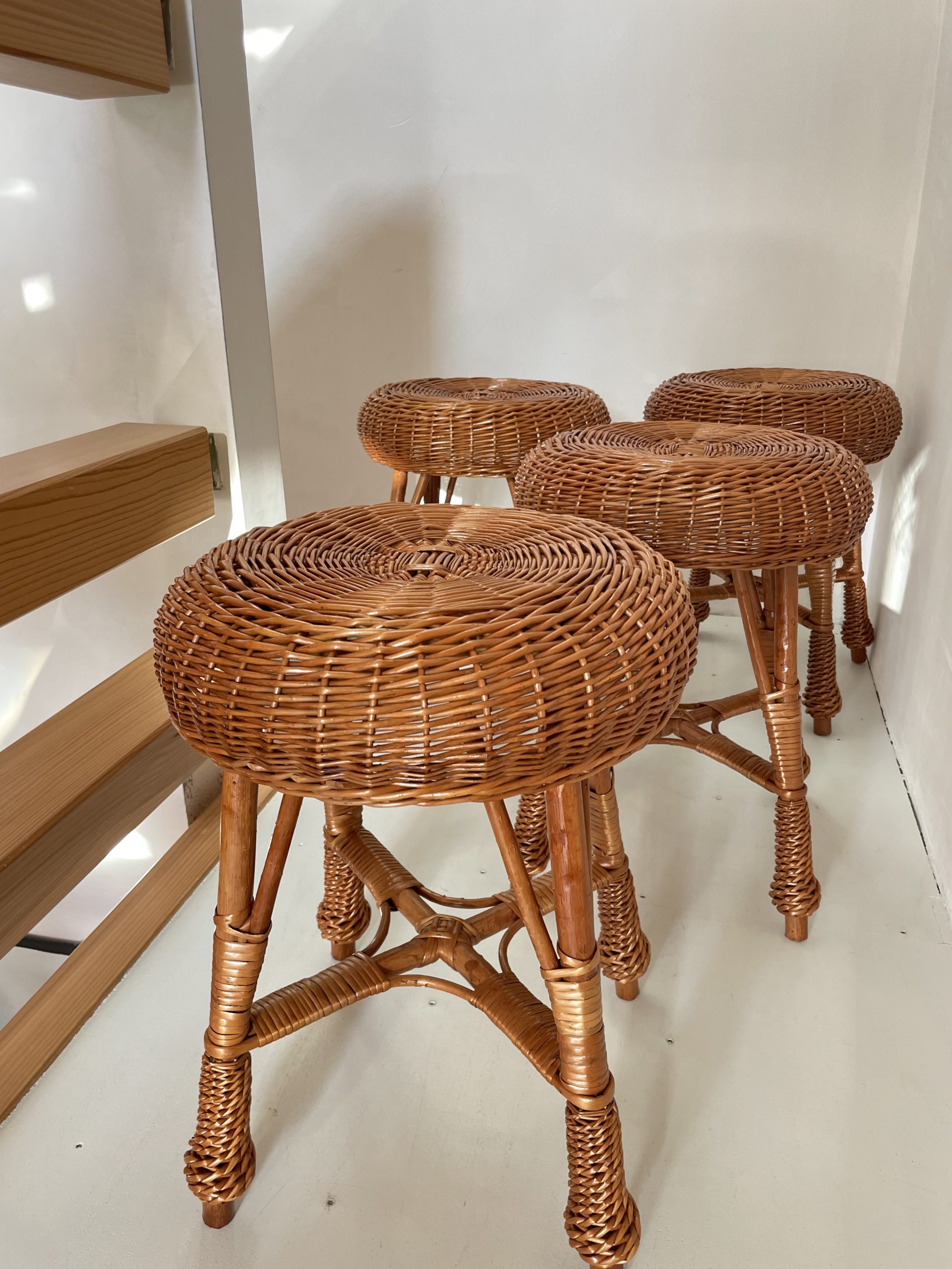 4 tabourets vintage en rotin – Image 2