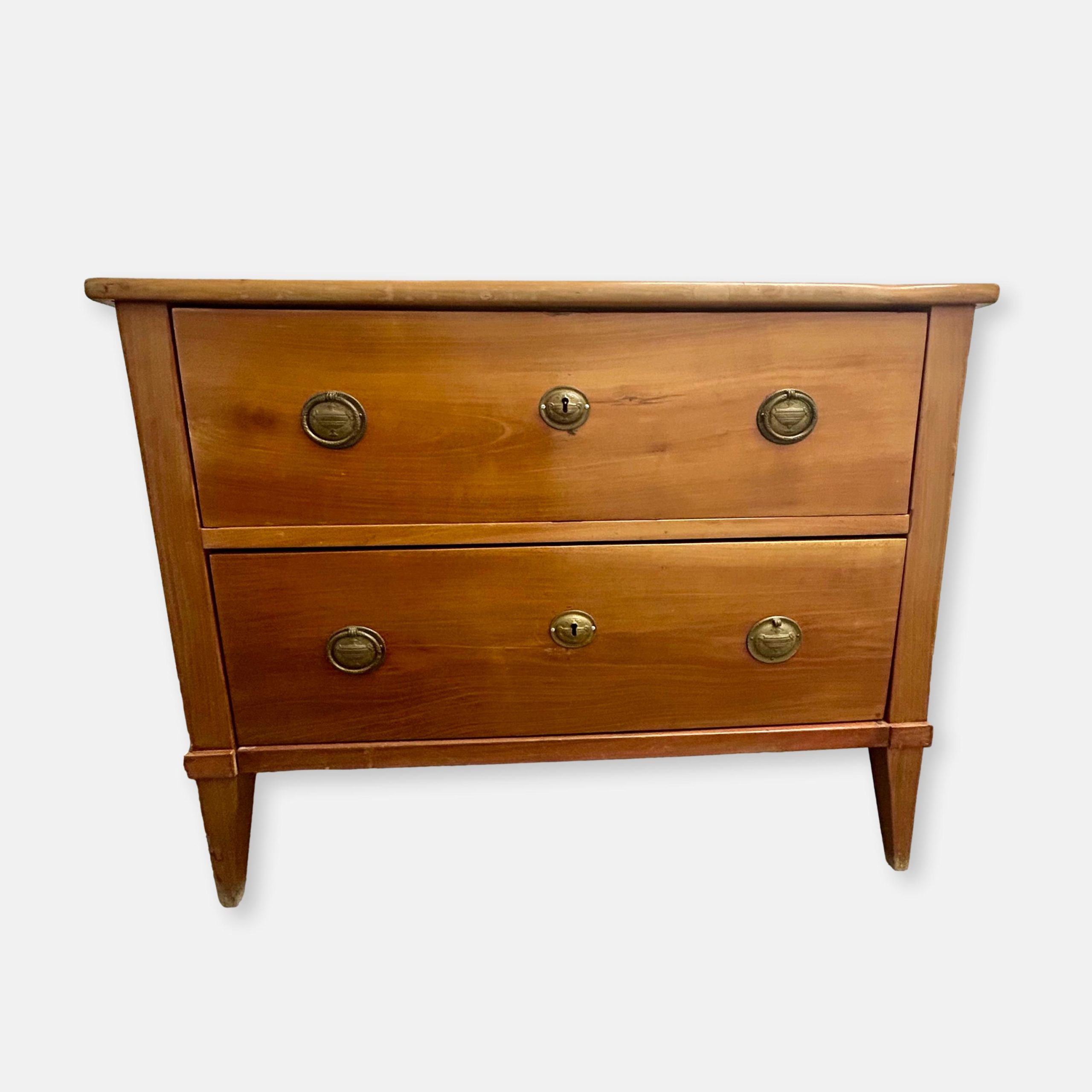 Ancienne commode en bois