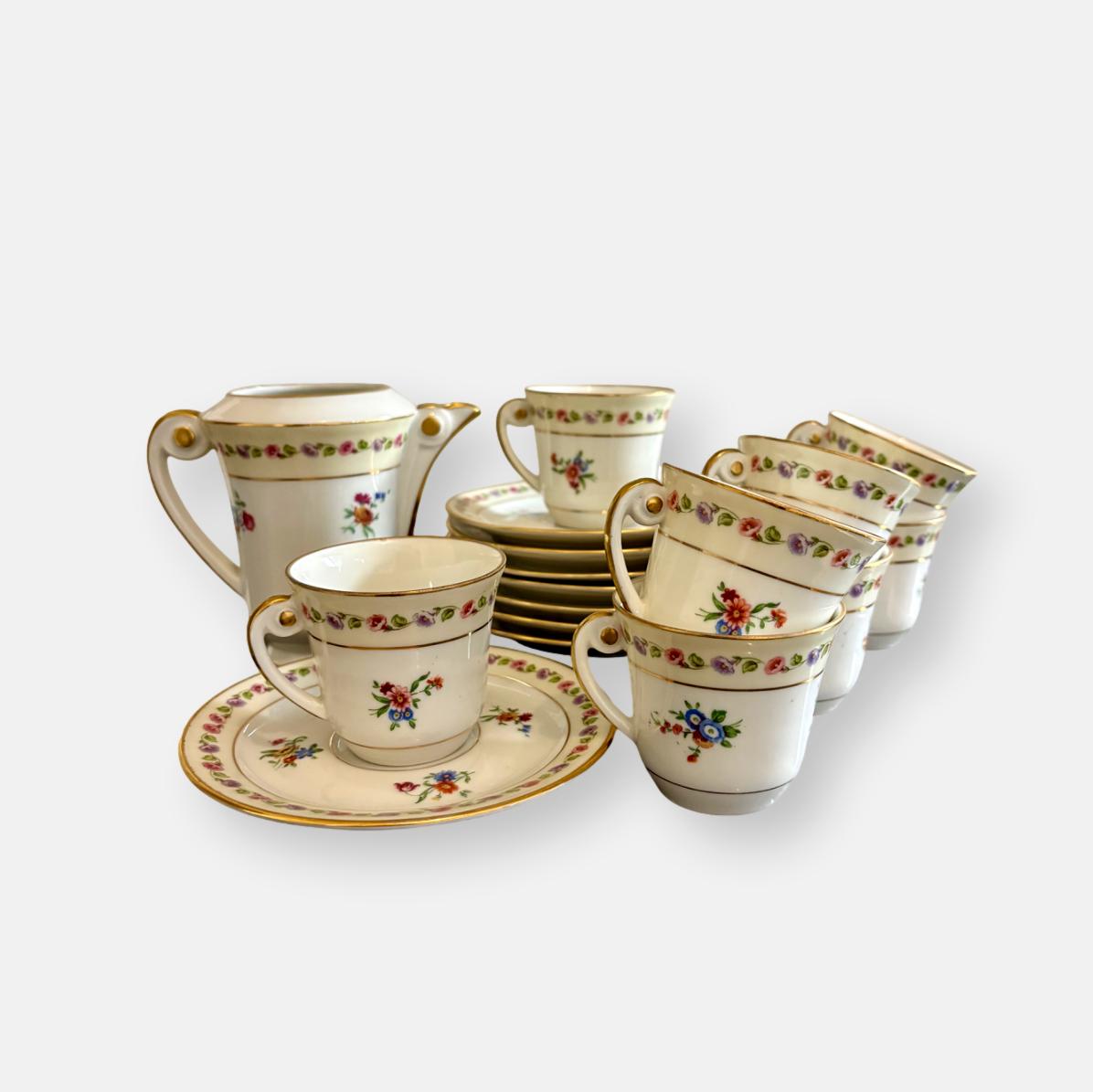 Service à café en porcelaine de Limoges