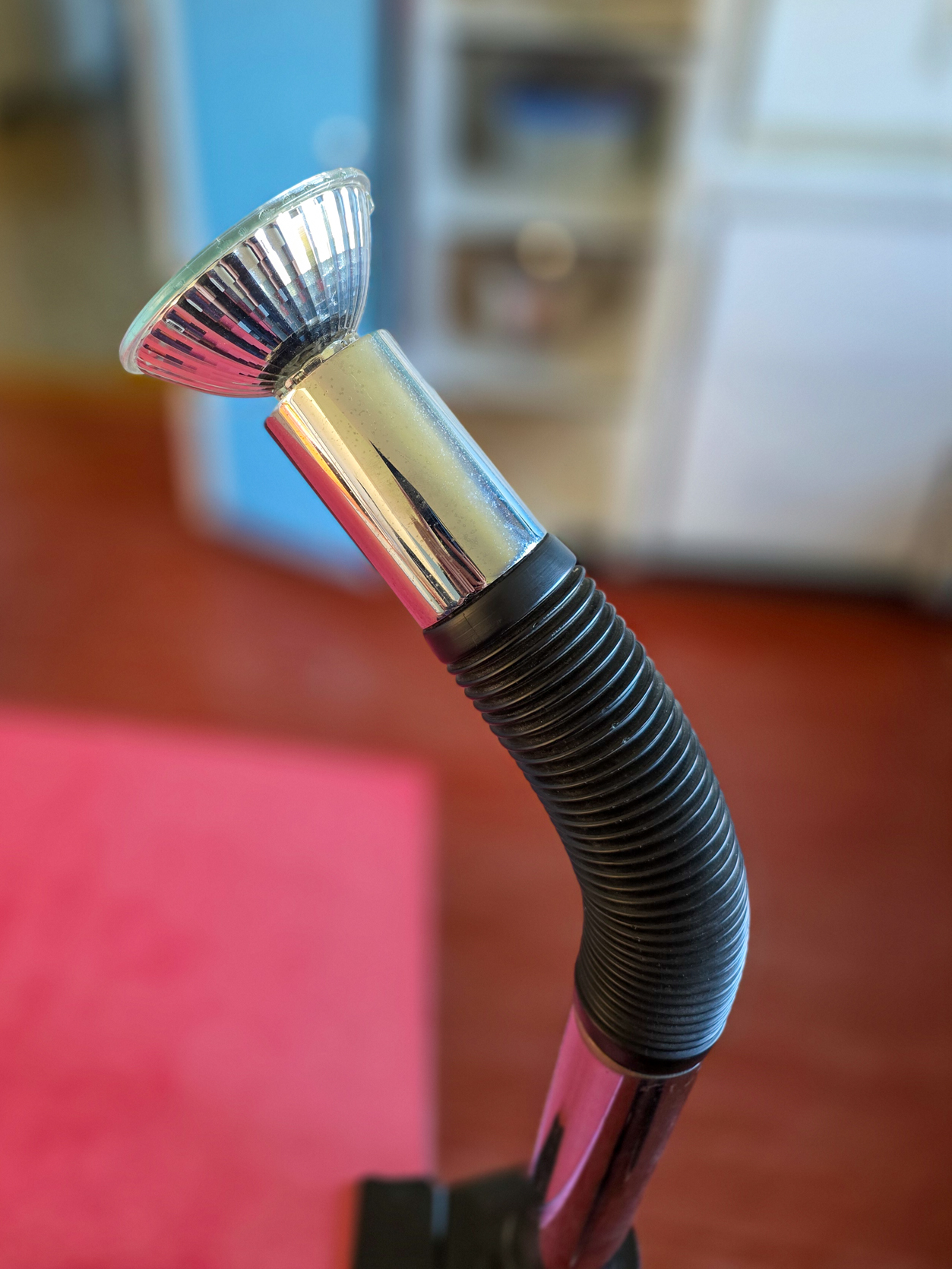 Lampe de bureau à pince chrome & flexible – Image 3