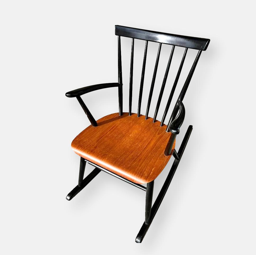 Chaise à bascule scandinave années 60