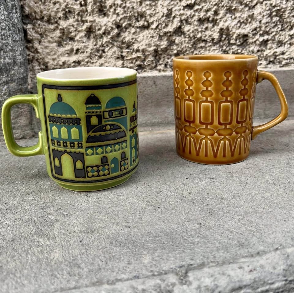 Paire de tasses jaunes et vertes – Bild 2