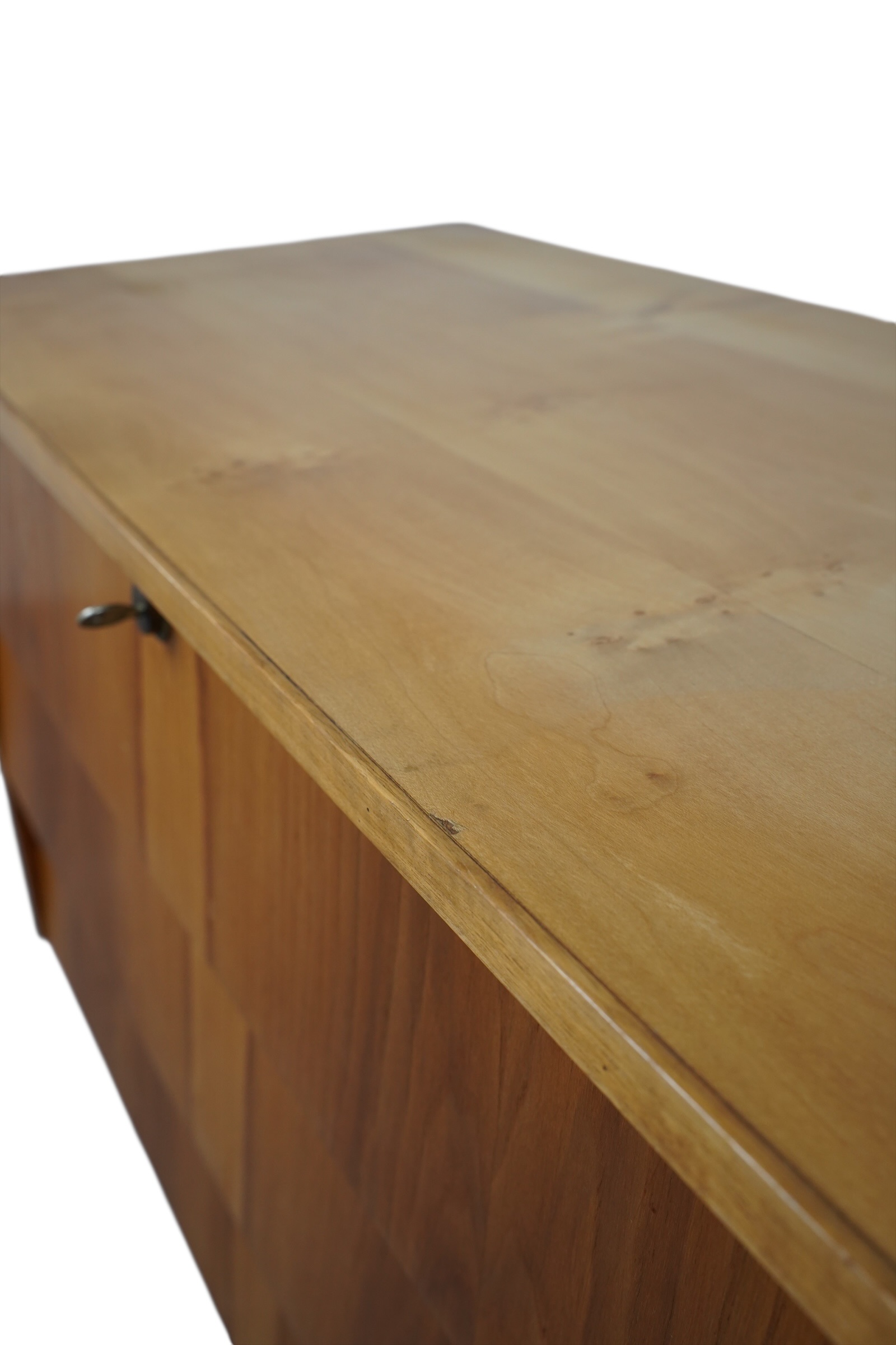 Commode attribuée à Florence Knoll – Image 9