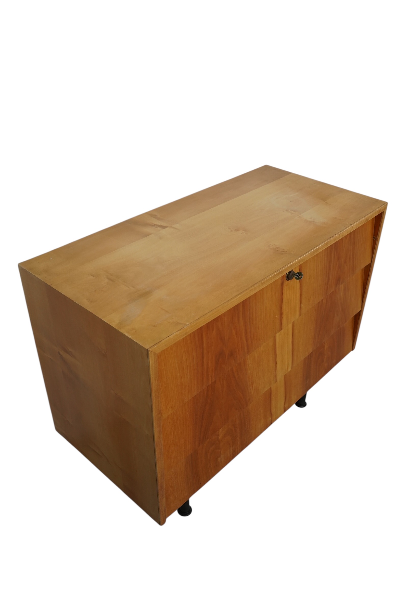 Commode attribuée à Florence Knoll – Image 10