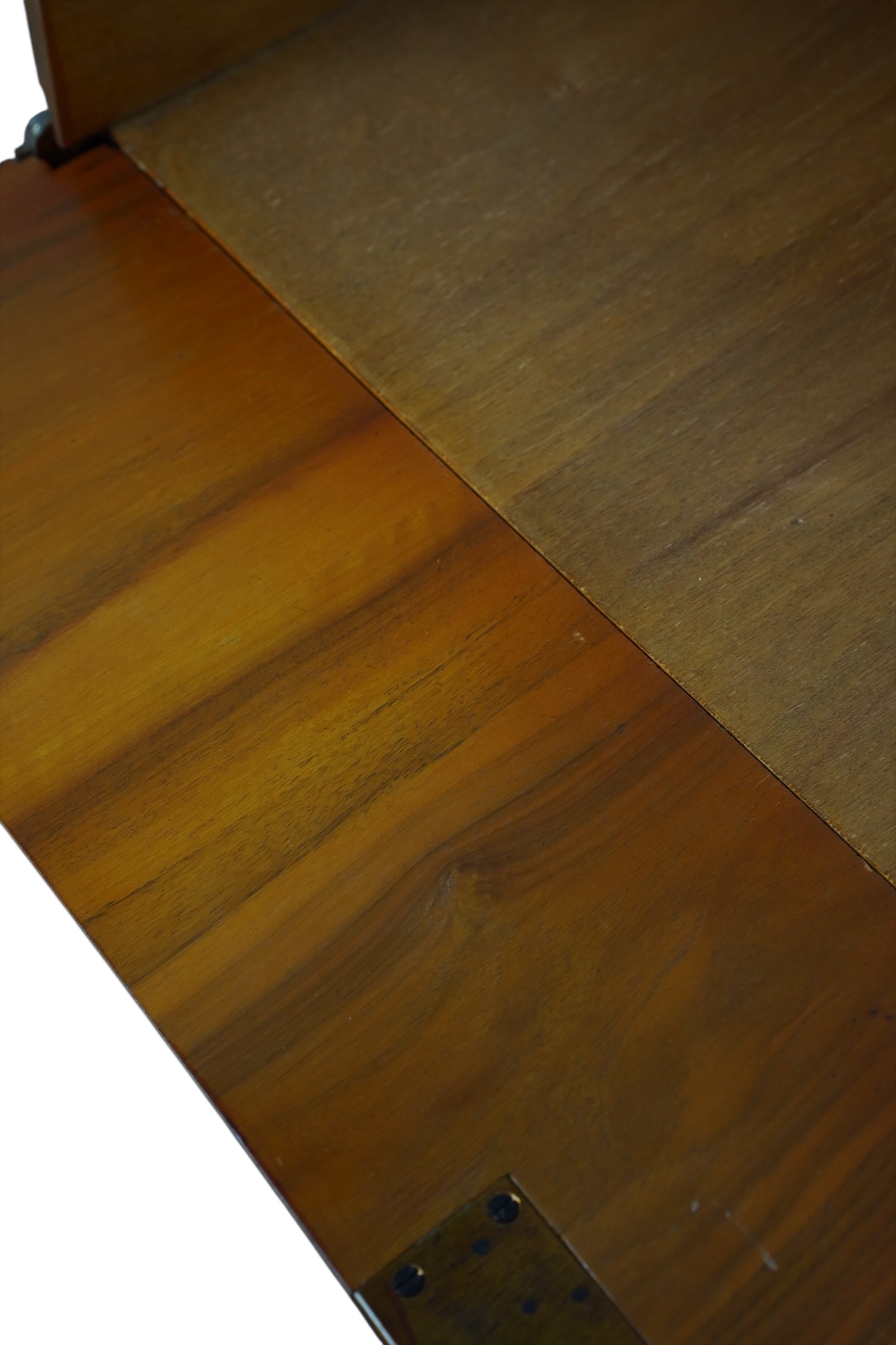 Commode attribuée à Florence Knoll – Image 15