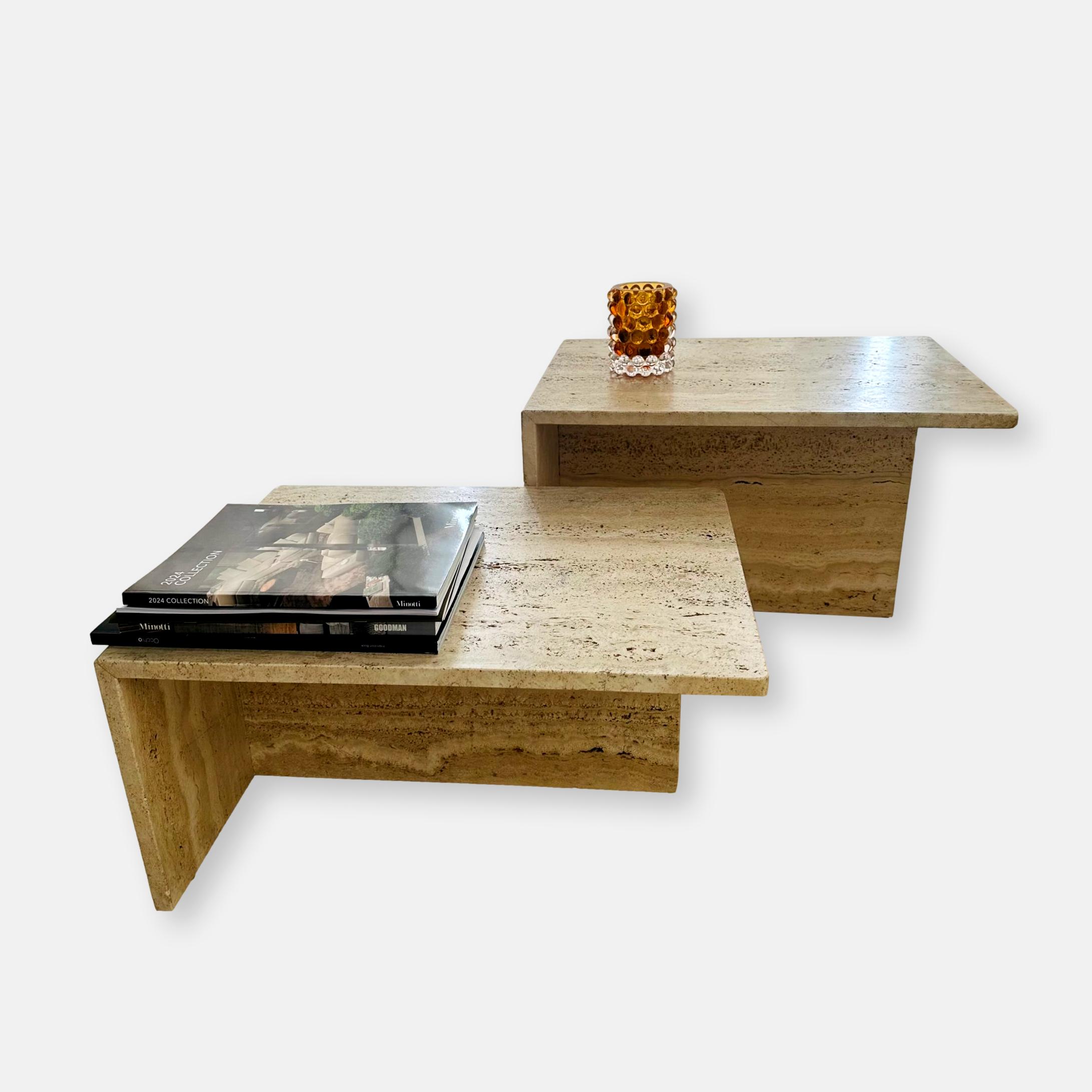 Tables basses en travertin