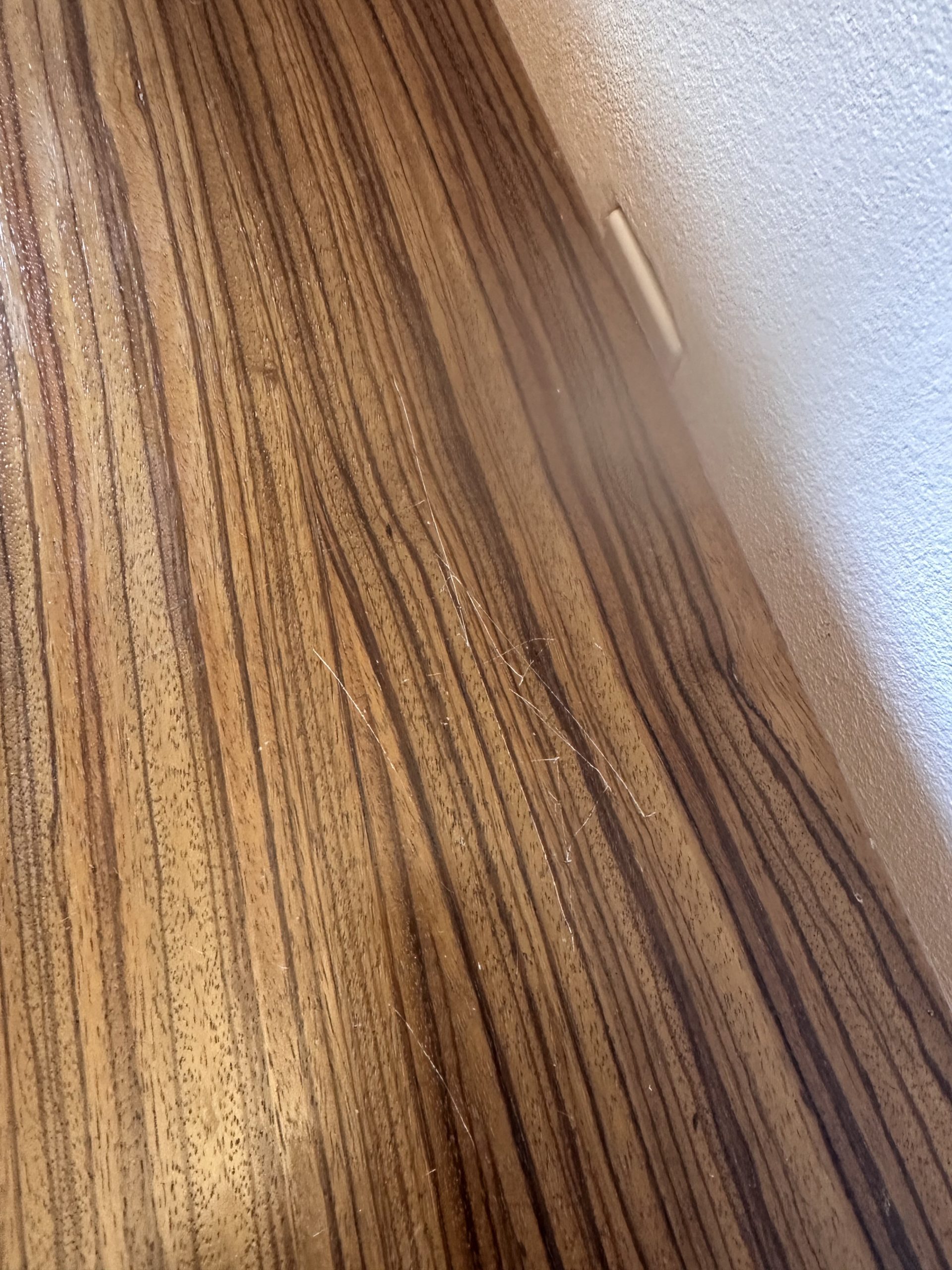 Commode basse vintage 4 tiroirs – Image 8