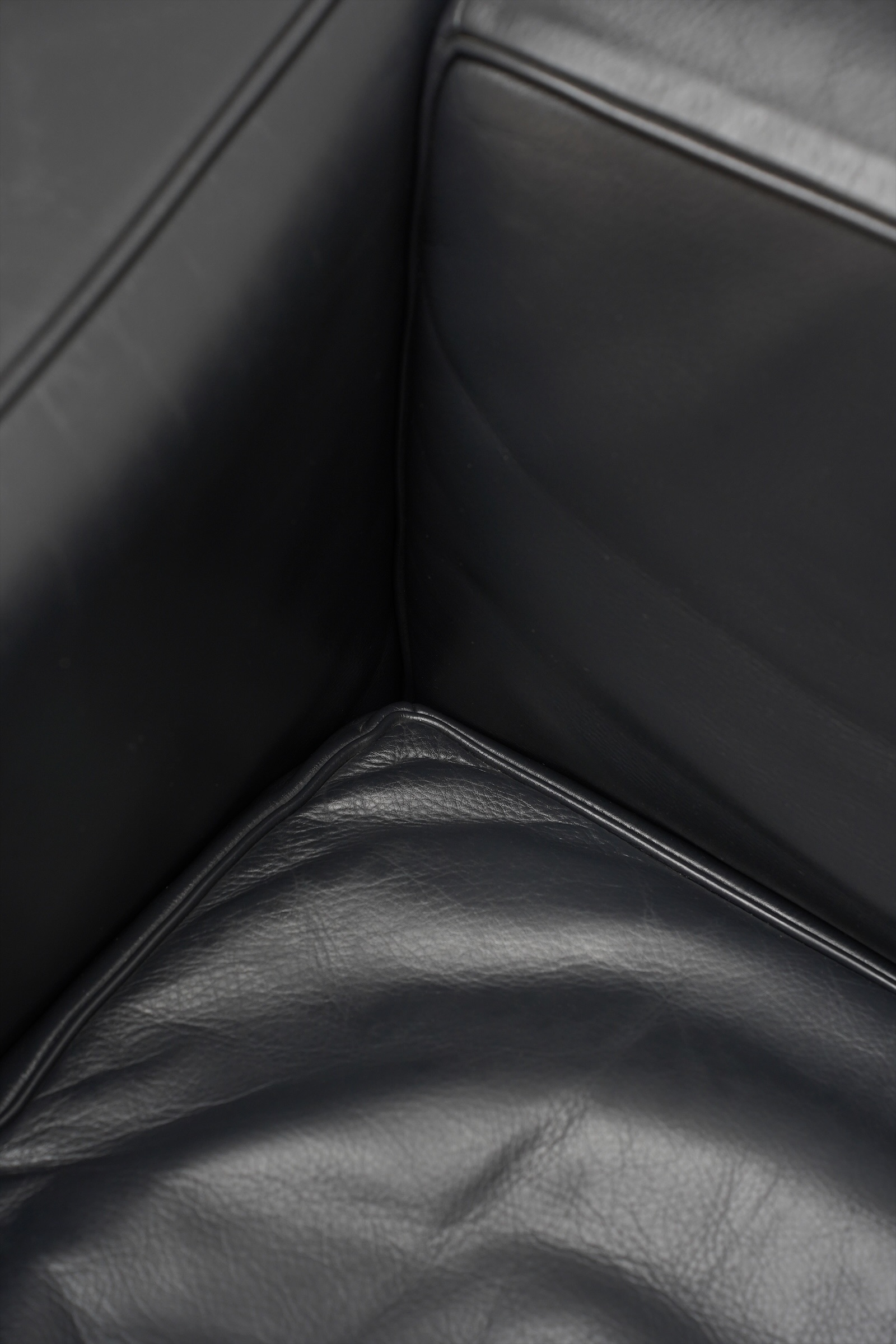 Fauteuil LC2 Grand Confort (4 pièces disponibles) – Bild 11