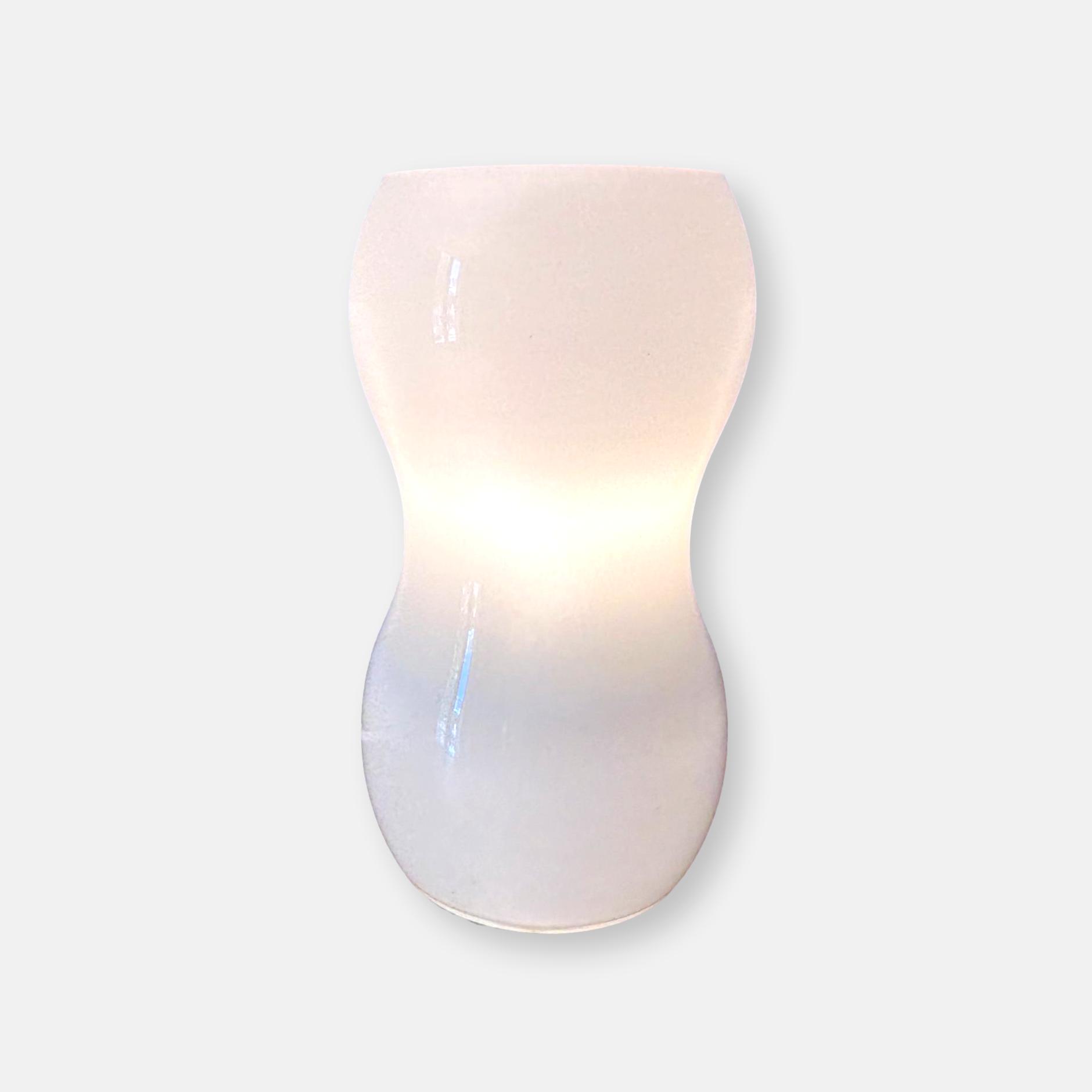 Lampe IKEA Kvintant vintage verre opalin