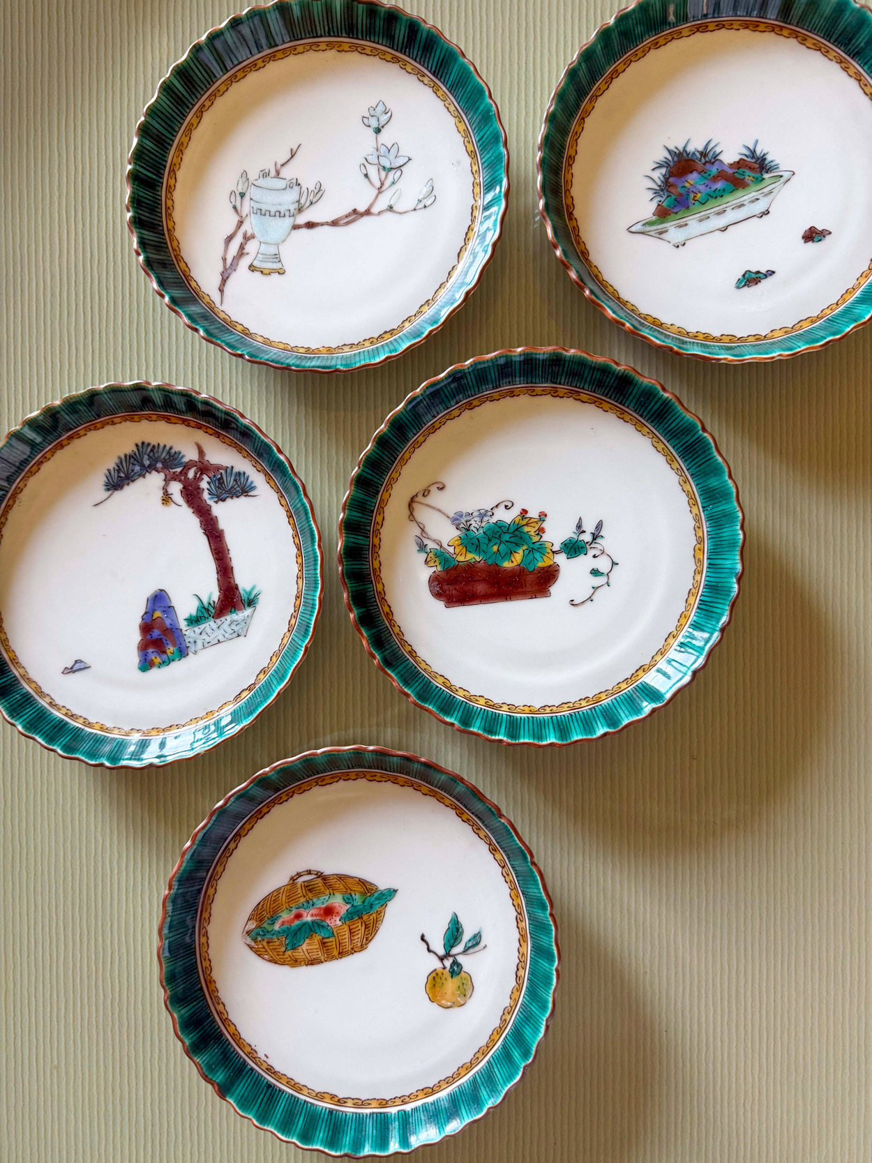 Assiettes en porcelaine Kutani de Mitsui Tamekichi, XXe – Bild 2