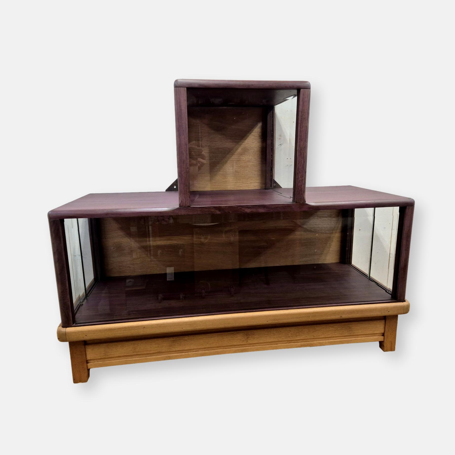 Ancienne vitrine 1930 en amarante