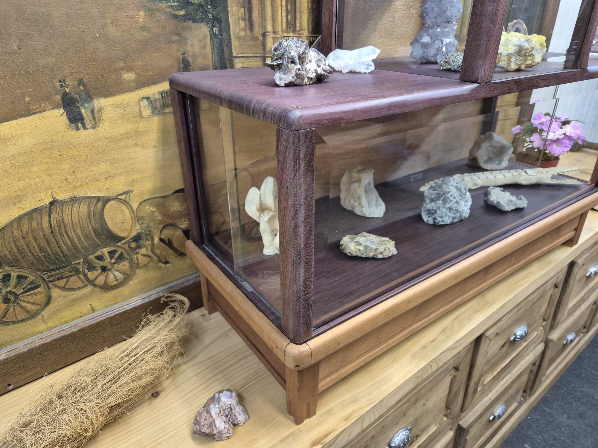 Ancienne vitrine 1930 en amarante – Bild 6
