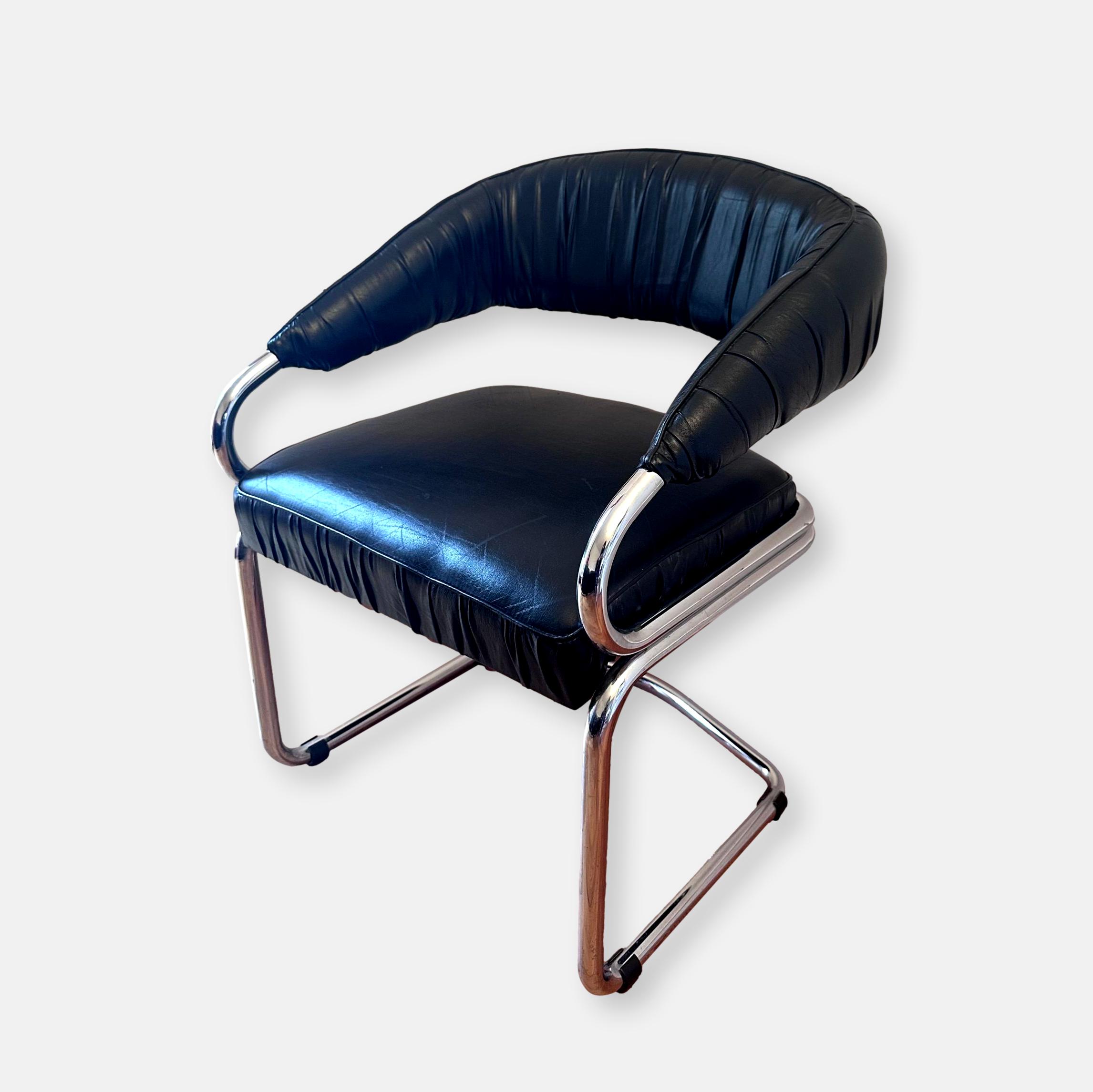 Fauteuil Cobra Giotto Stoppino pour Kartell