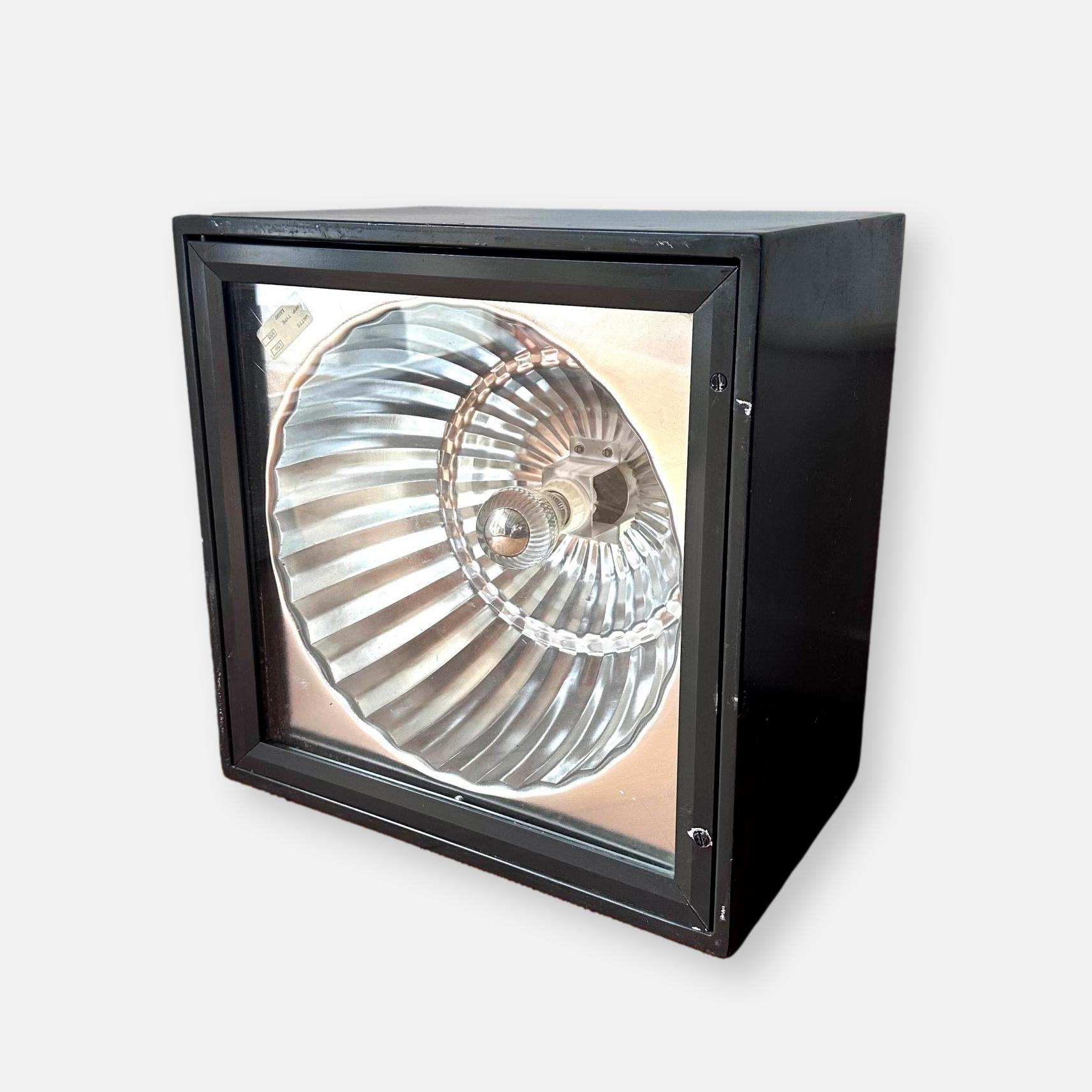 Grande lampe industrielle vintage vers 1970