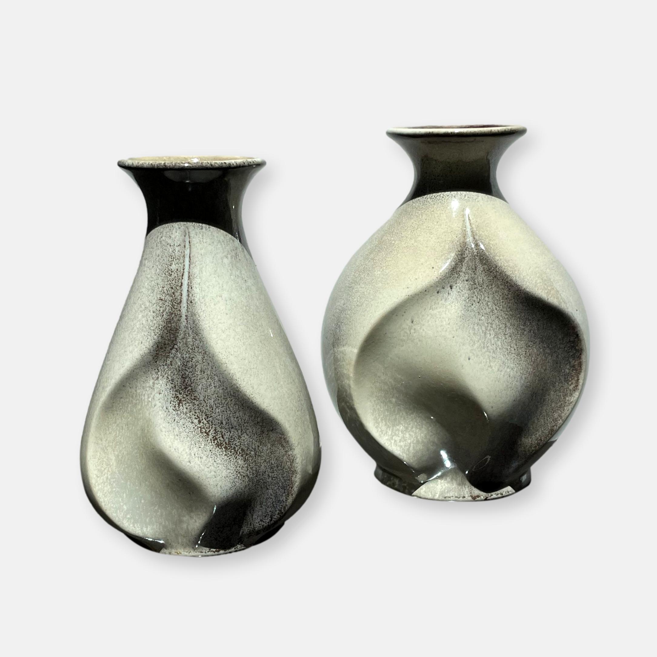 Duo de vases sculpturaux Ü-Keramik 1970