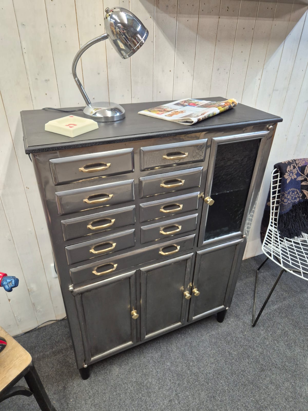 Ancien meuble de dentiste – Image 3