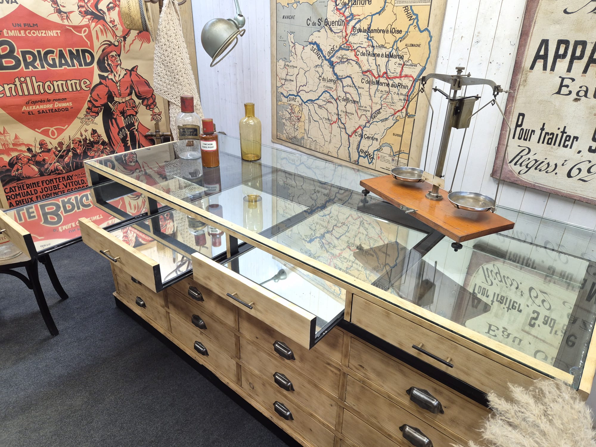 Ancienne vitrine comptoir de bijouterie – Image 8