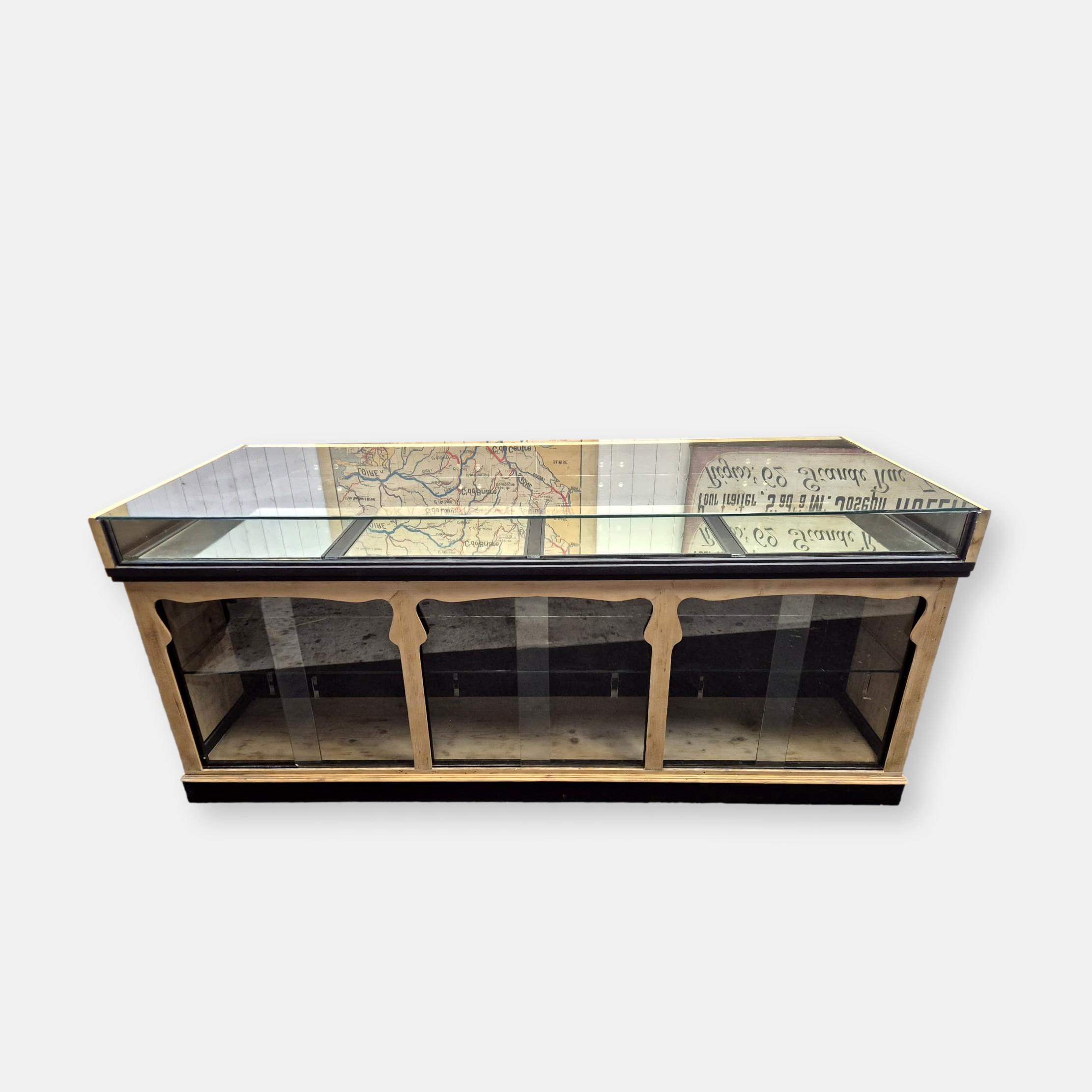 Ancienne vitrine comptoir de bijouterie