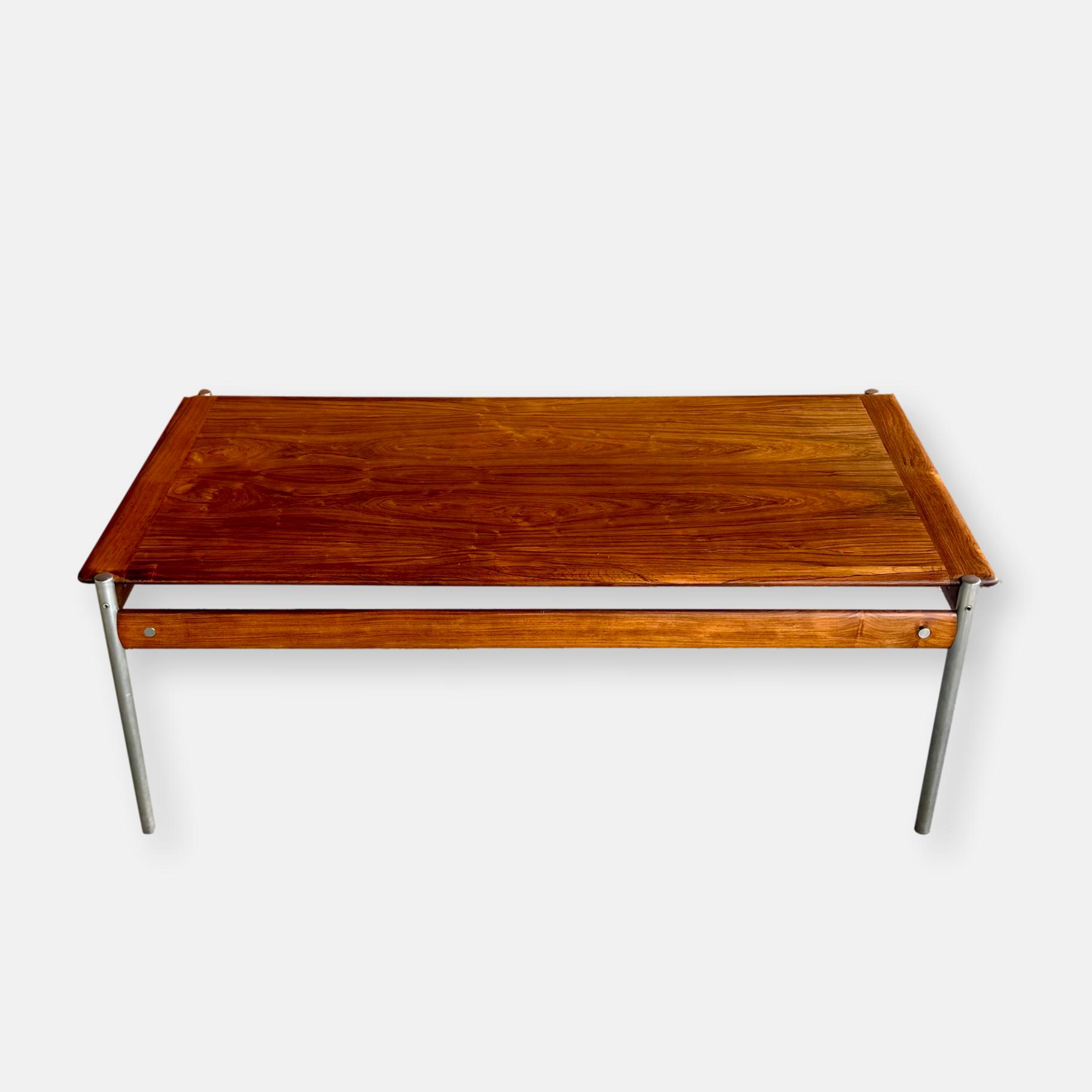 Table basse 1001 de Sven Ivar Dysthe