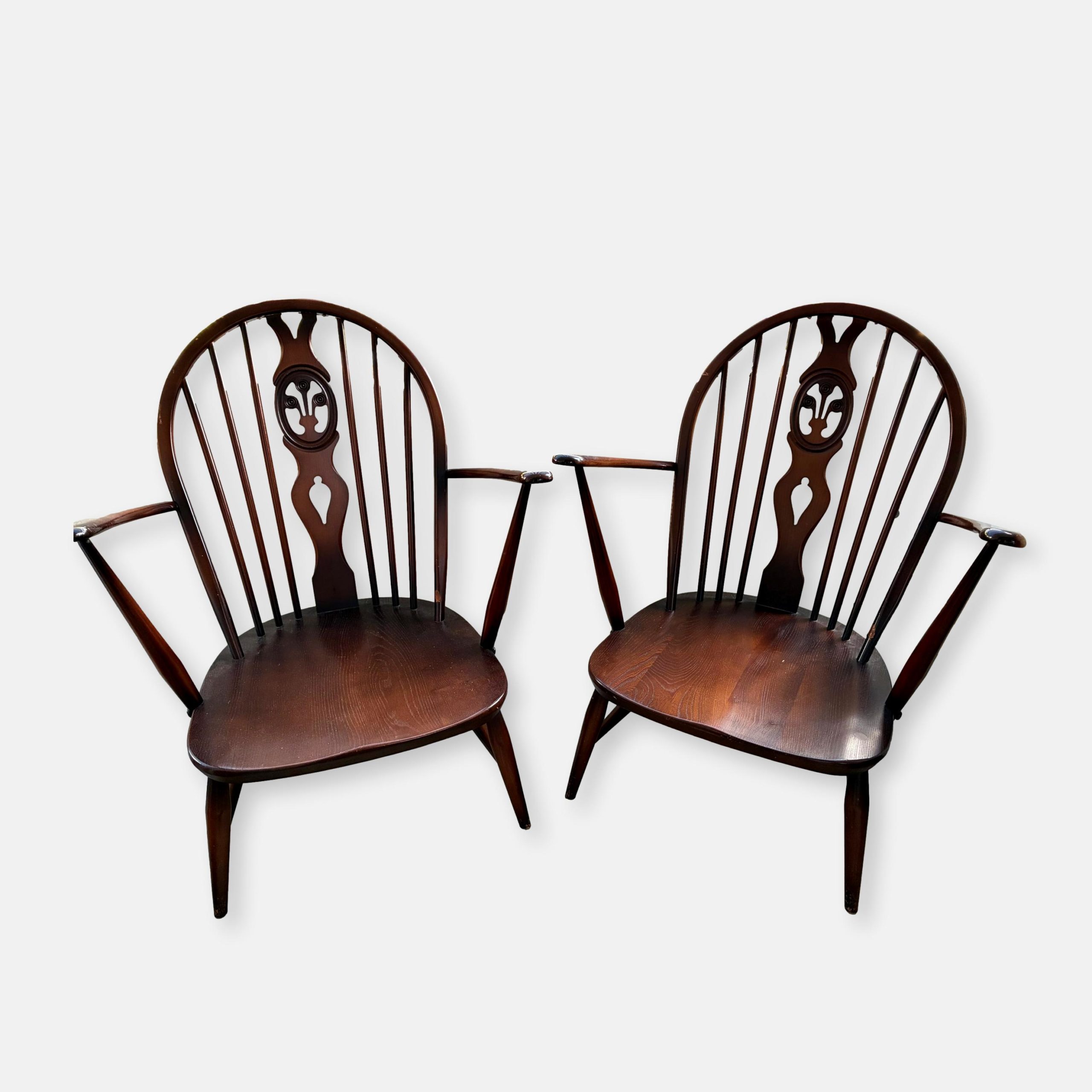 Paire de fauteuils Ercol Fleur de lys années 60
