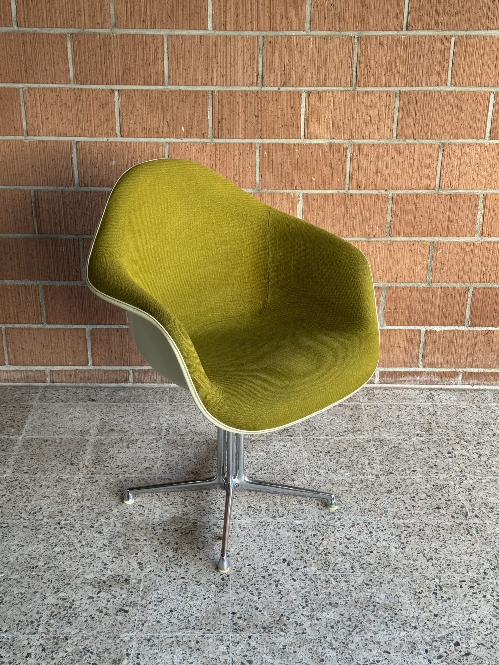 Chaise Eames DAL piètement la Fonda – Image 3