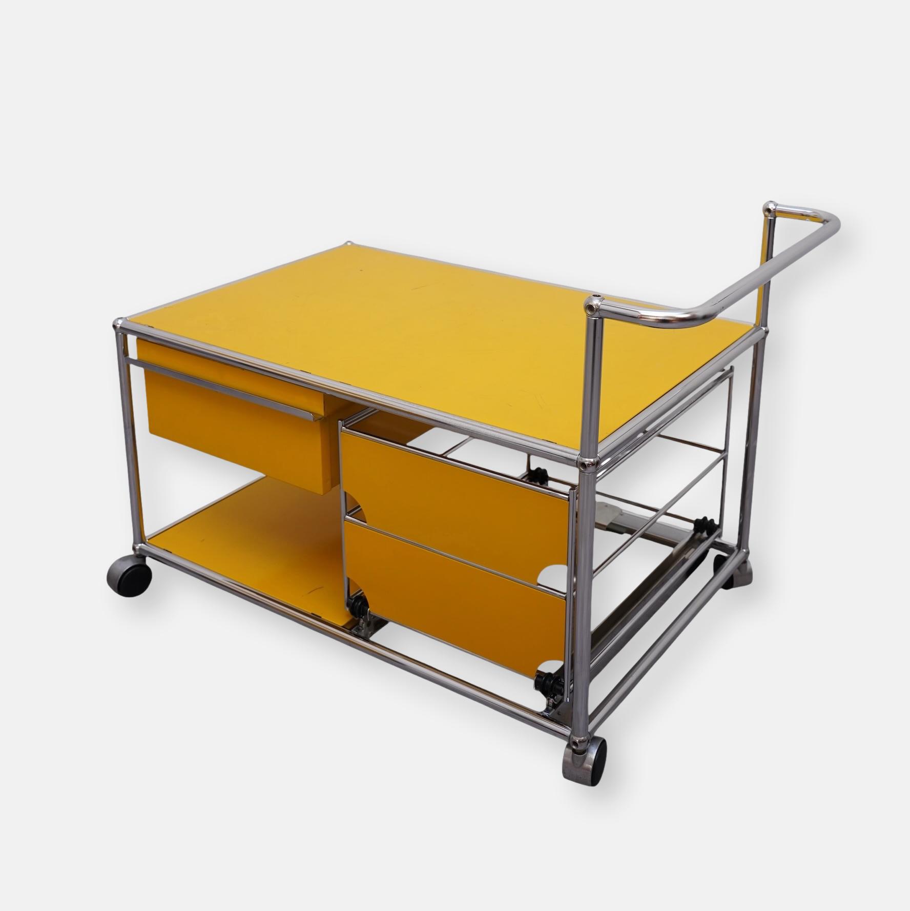 Desserte de bureau mobile USM Haller