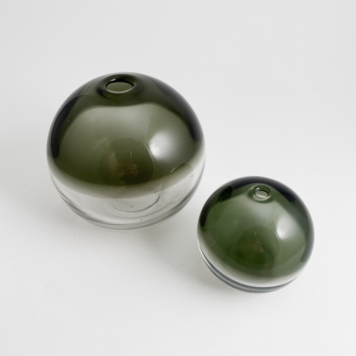 Paire de vases "Thunder Ball" de Timo Sarpaneva pour Iittala 1957 – Image 2